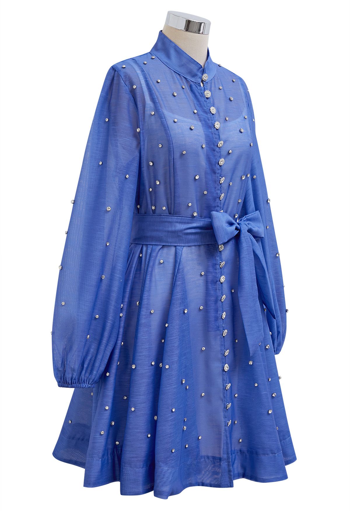 Organza-Kleid mit Strass-Dekor, Knopf und Schärpe zum Binden in Blau