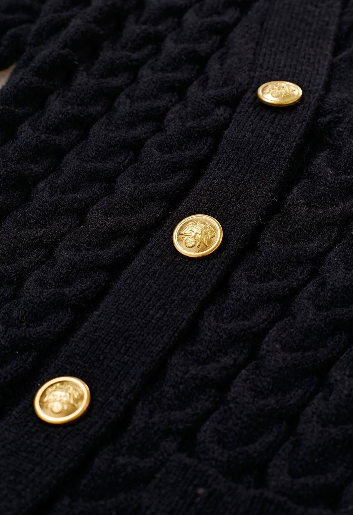 Minikleid aus Zopfmuster mit Federmanschetten und Gürtel in Schwarz