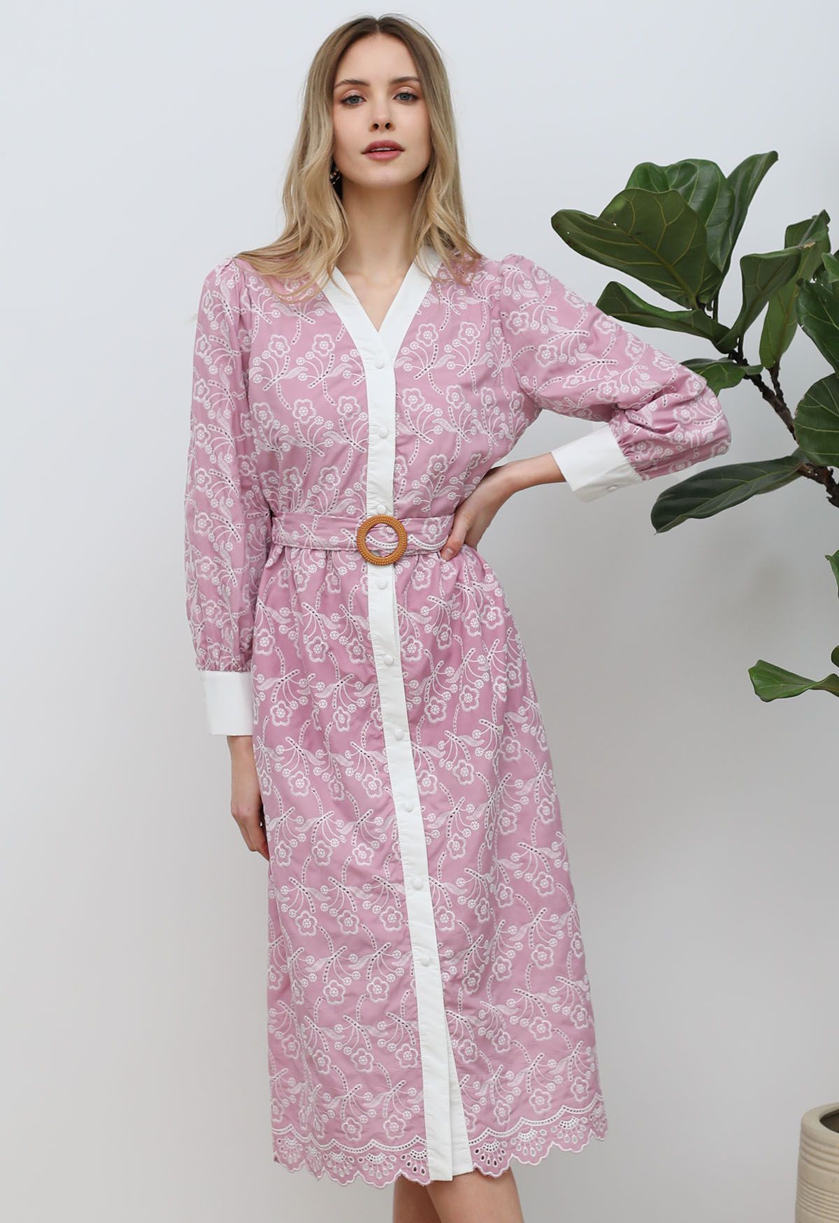 Dancing Floret besticktes Button-Down-Kleid in Rosa