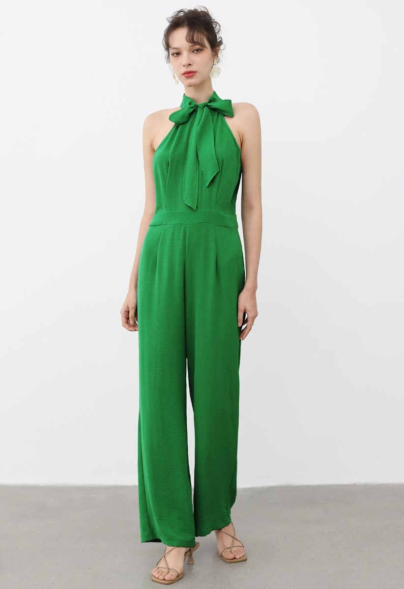 Eleganter Neckholder-Jumpsuit mit Schleife in Grün