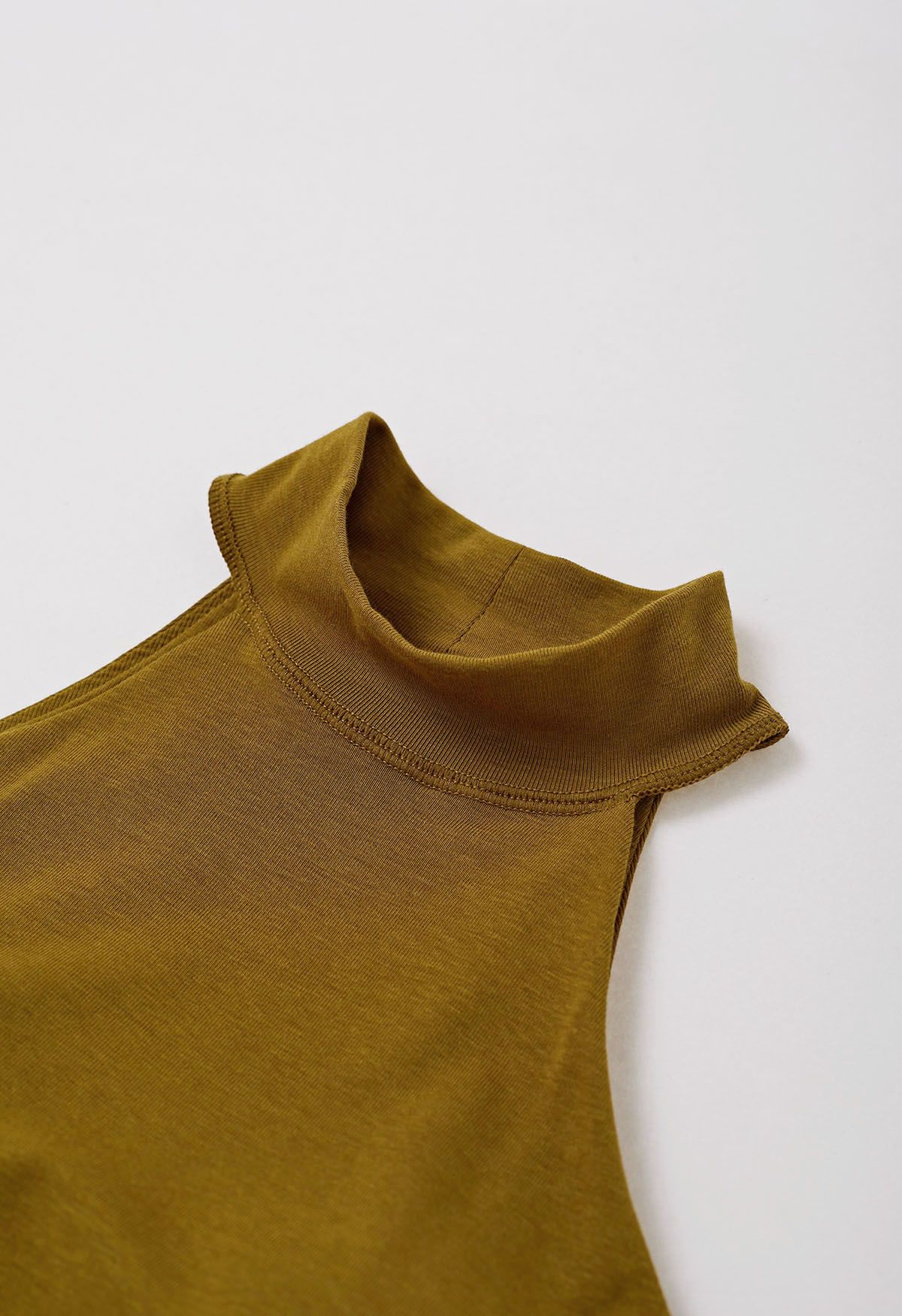 Solides Neckholder-Crop-Top in Kamel