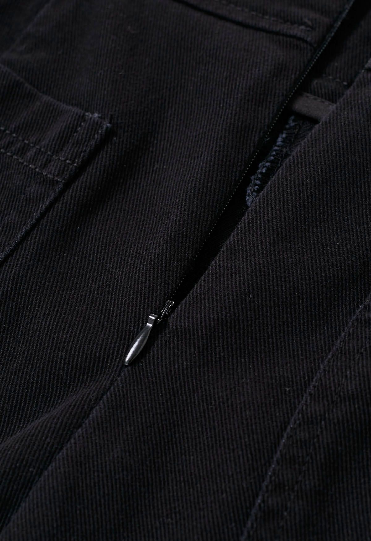 Fake-Jeans-Skorts mit Pattentaschen und Gürtel in Schwarz