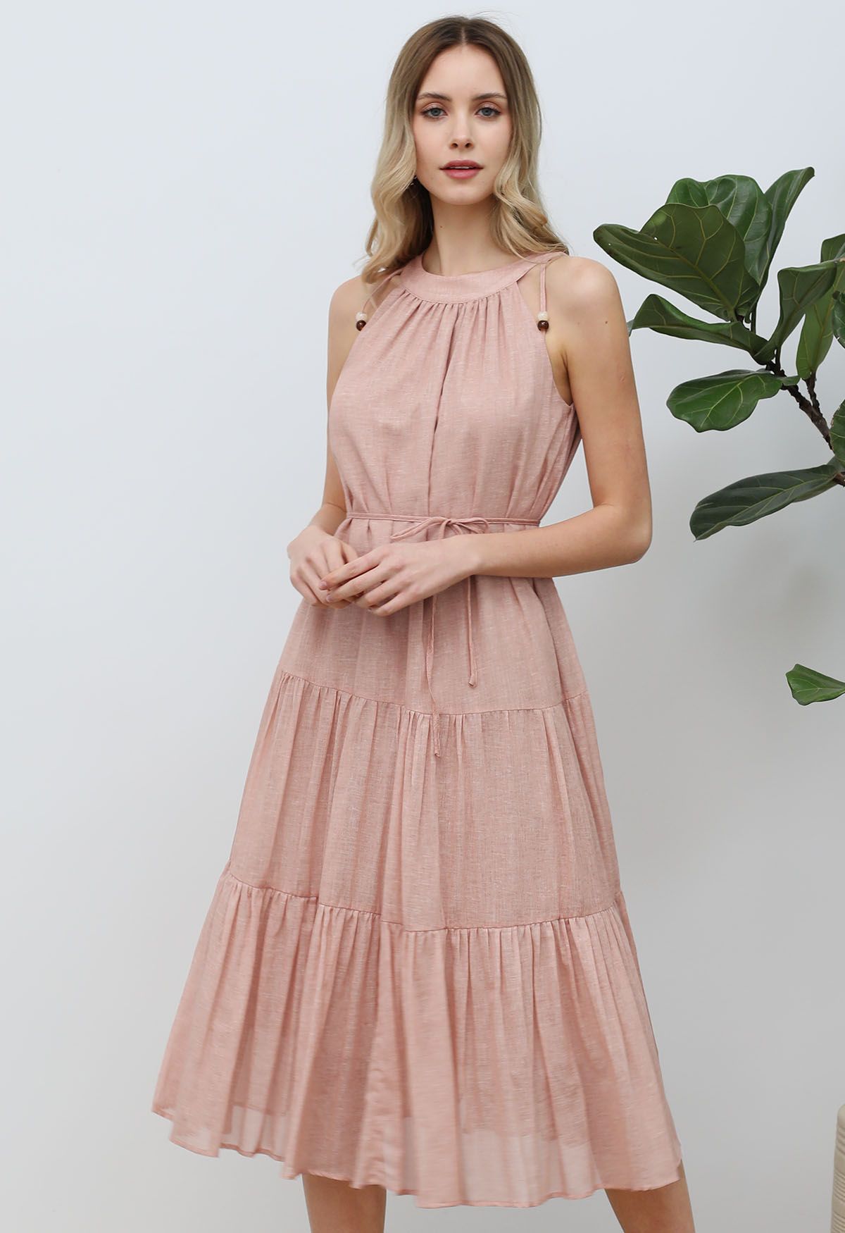 Neckholderkleid mit Perlenbesatz und Bindeband in Rosa