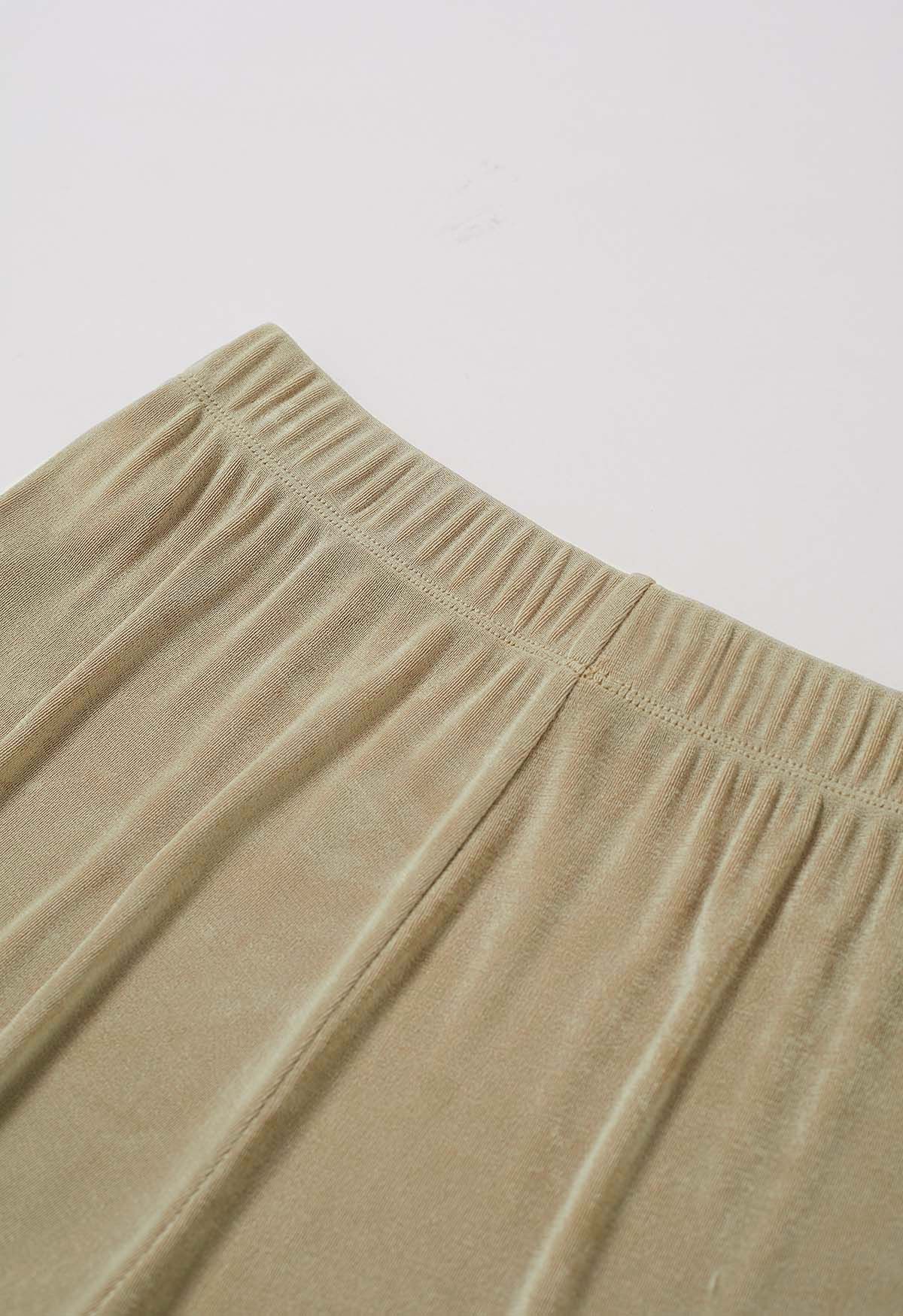 Relaxed Fit Hose mit ausgestelltem Saum in Sand