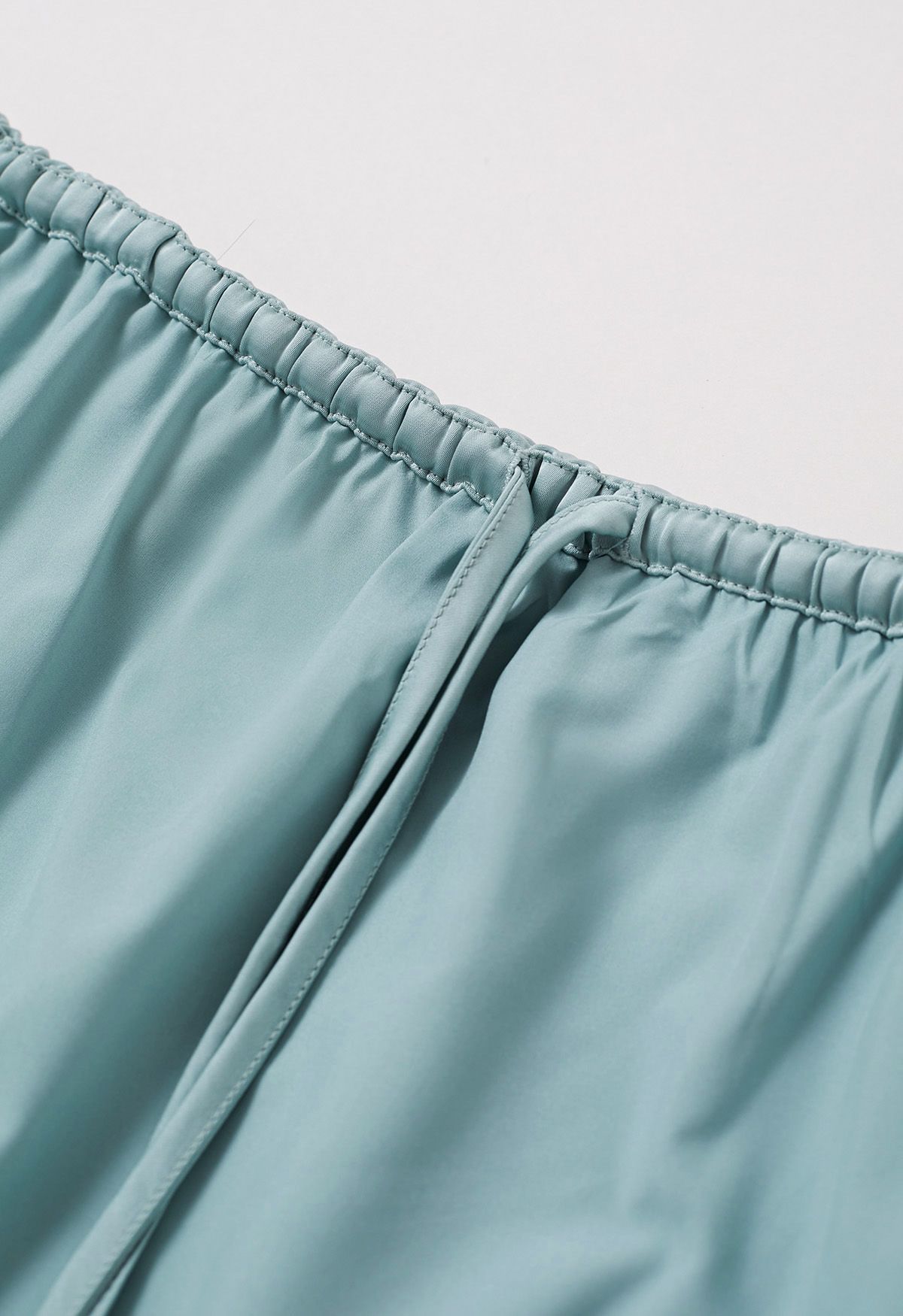 Strukturierter Maxirock aus Satin mit Kordelzug in Mint