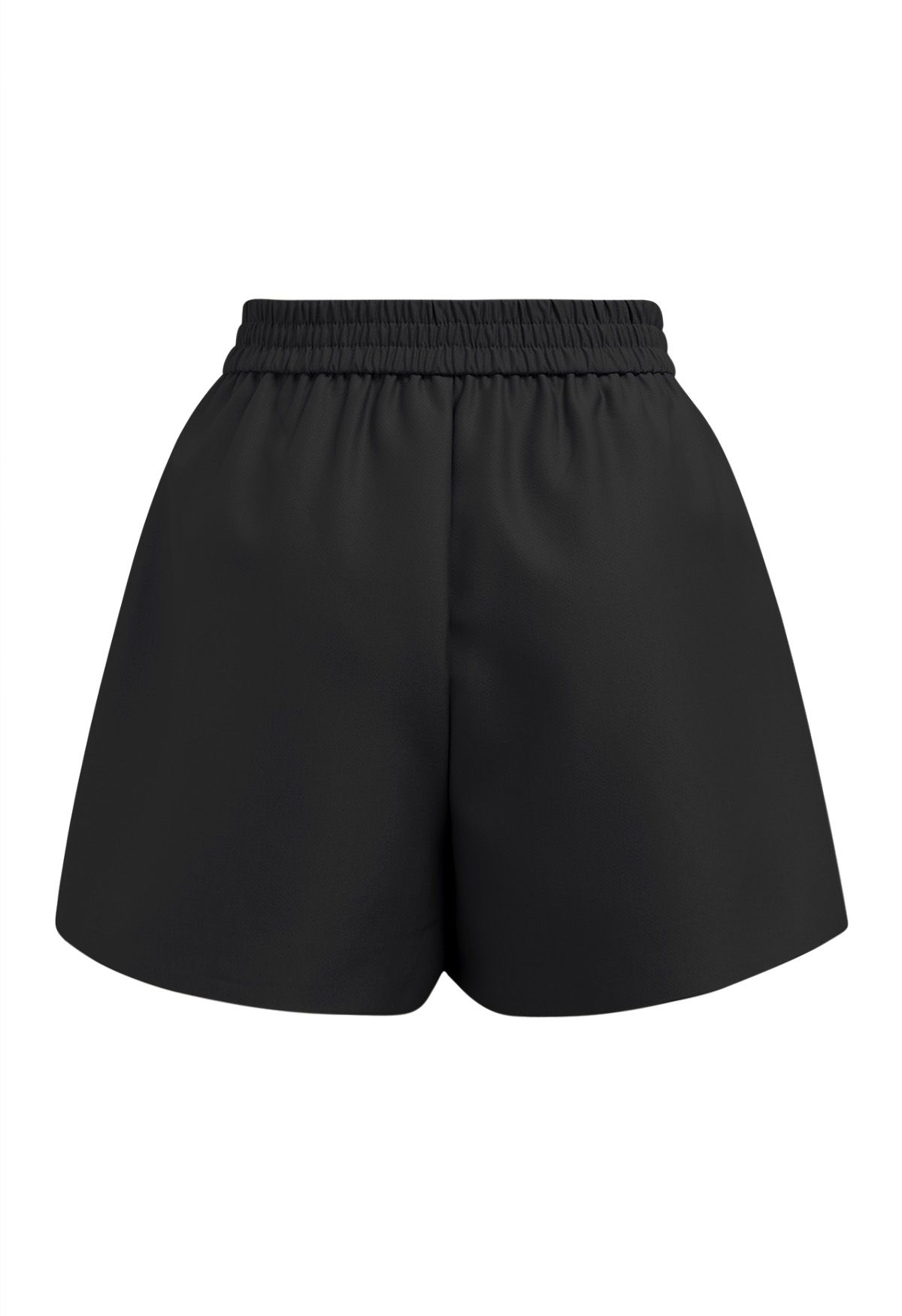 Shorts mit Seitentaschen und goldenem Knopf in Schwarz