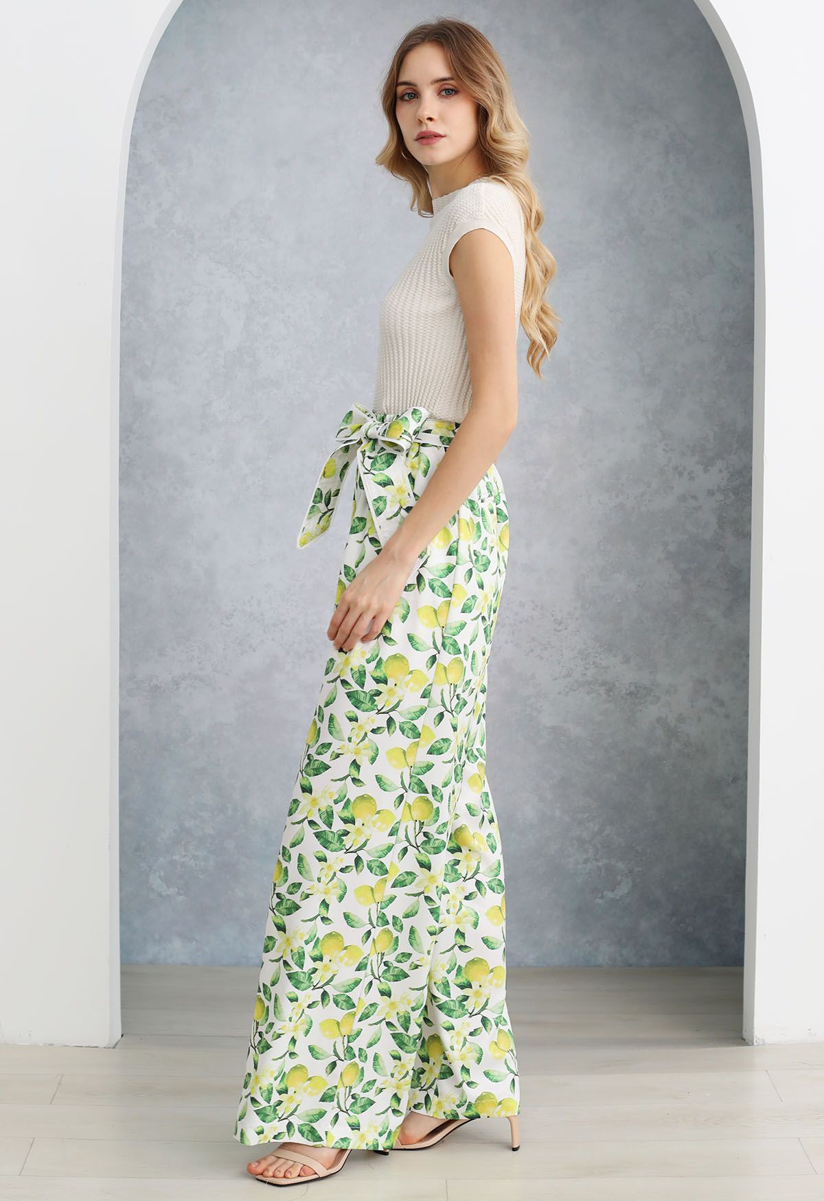 Hose mit weitem Bein und „Fresh Lemon“-Print