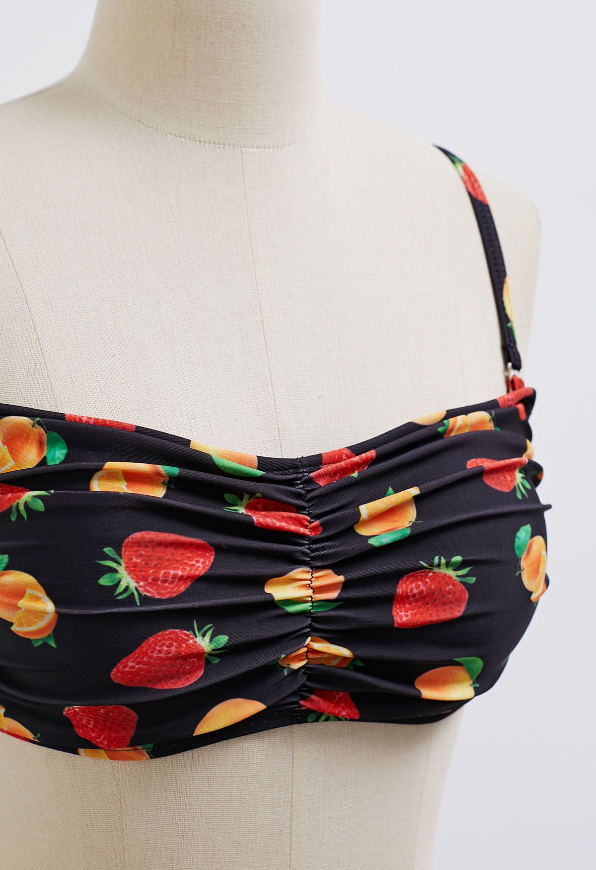 Bikini-Set mit Frucht-Print in Schwarz