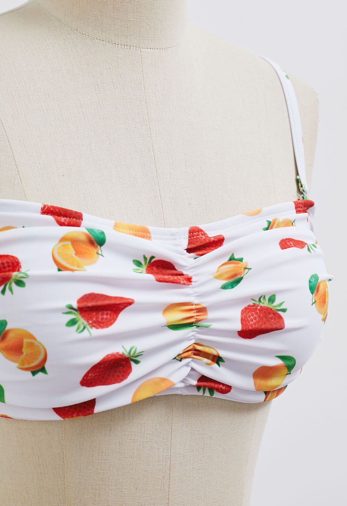 Bikini-Set mit Frucht-Print in Weiß