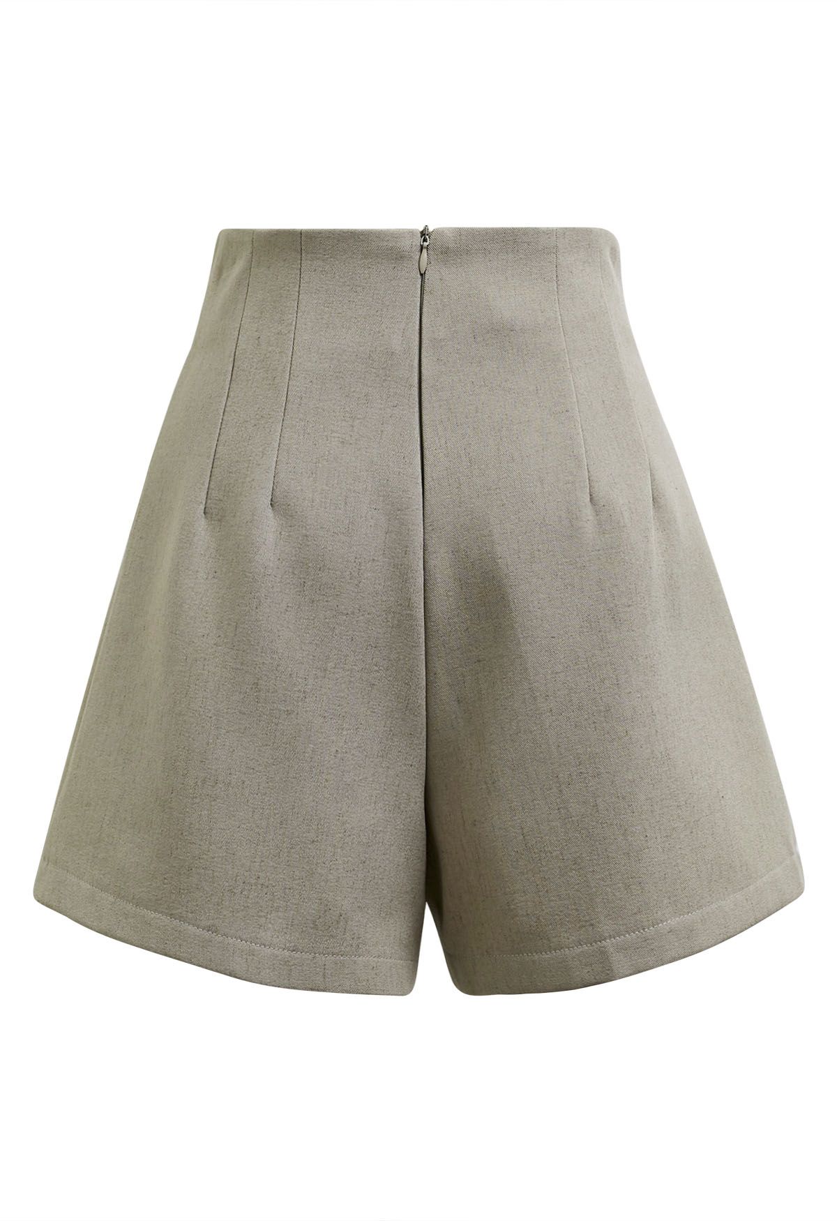 Shorts mit Bundfalten in Khaki mit Stitches-Muster 