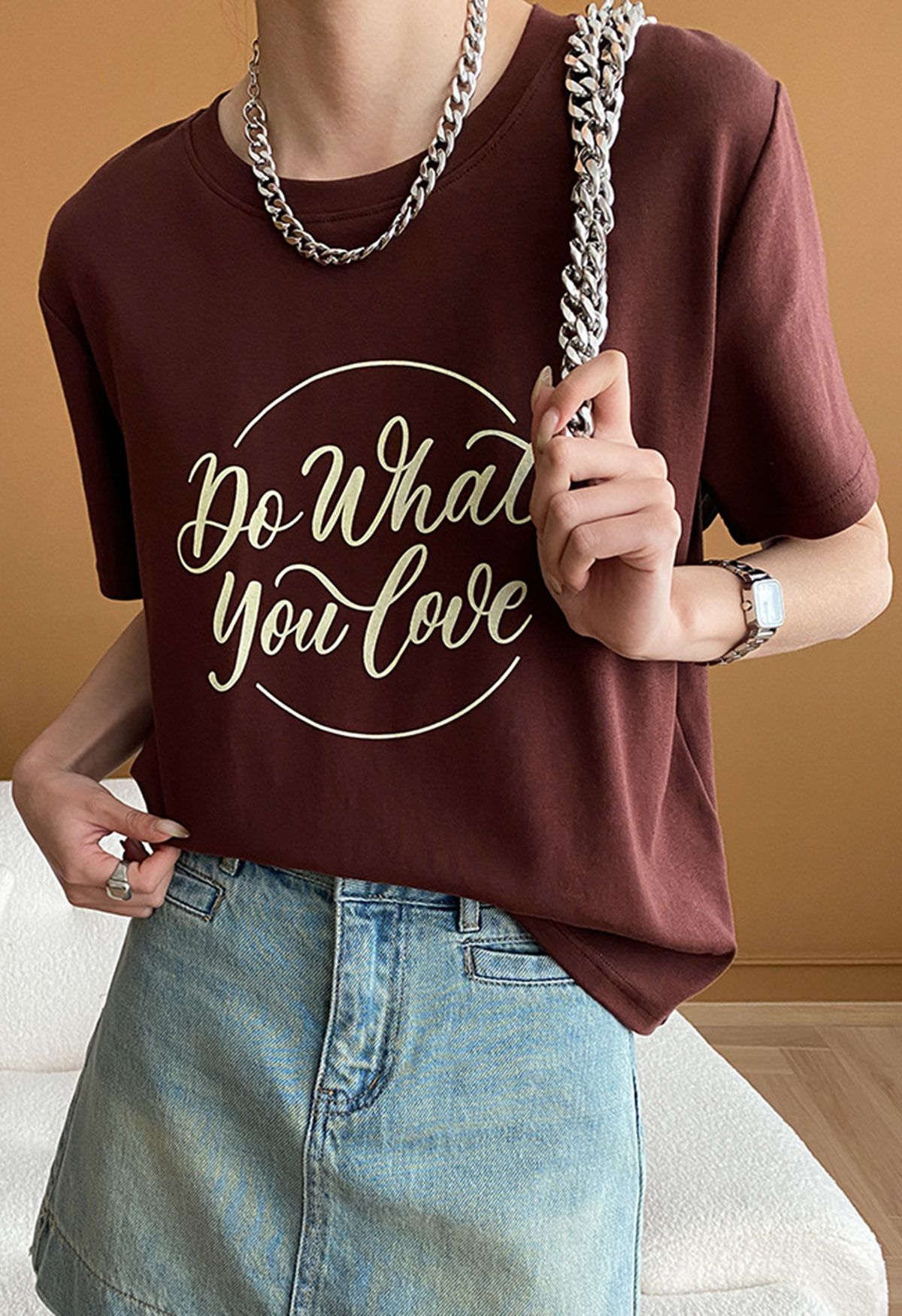 „Do What You Love“-T-Shirt mit Rundhalsausschnitt in Braun