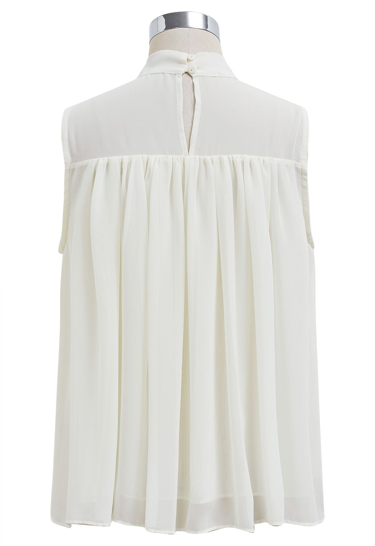 Ärmelloses Chiffon-Top mit Perlenblütenblatt-Schleife in Creme