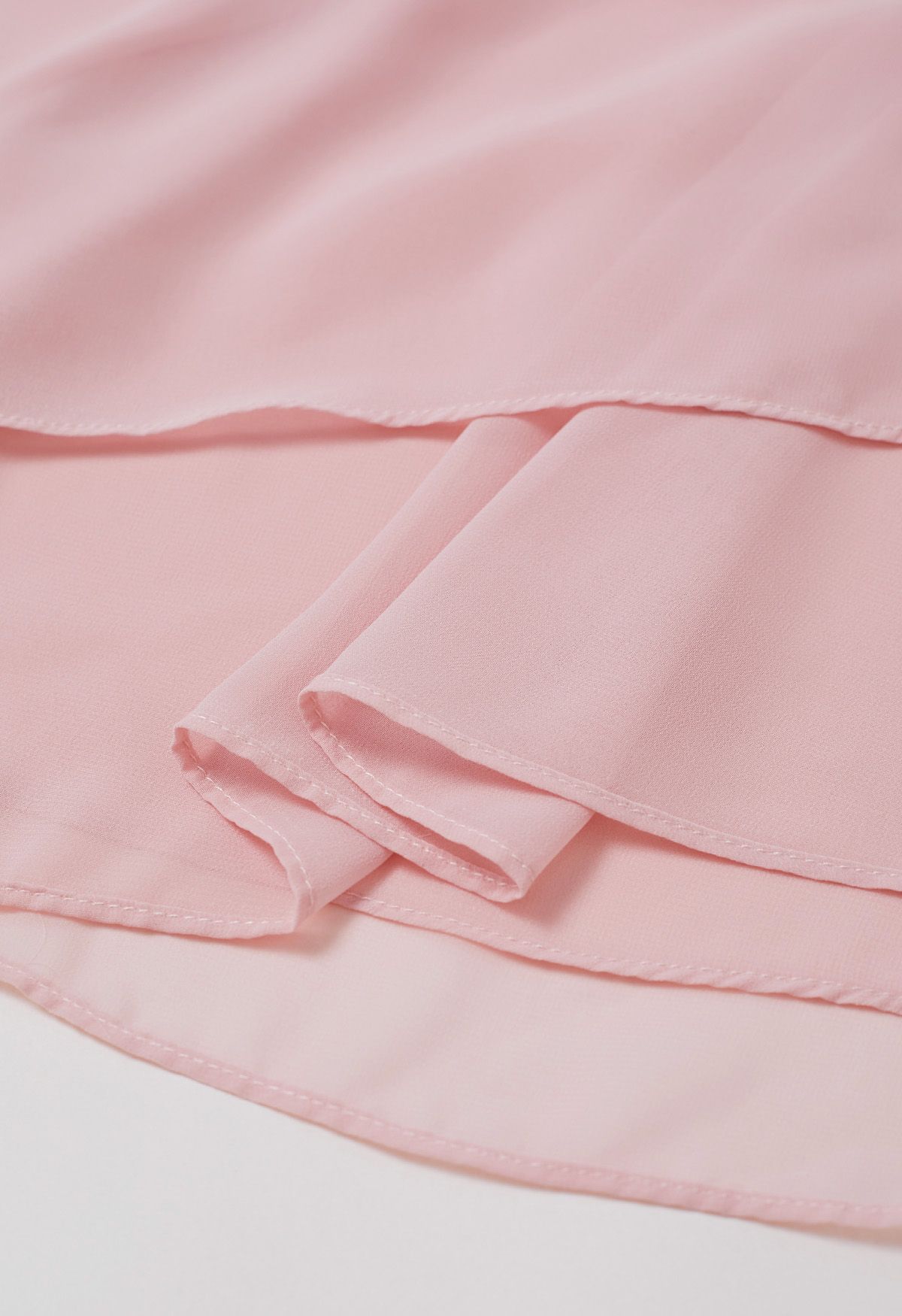 Ärmelloses Chiffon-Top mit Perlenblütenblatt-Schleife in Rosa