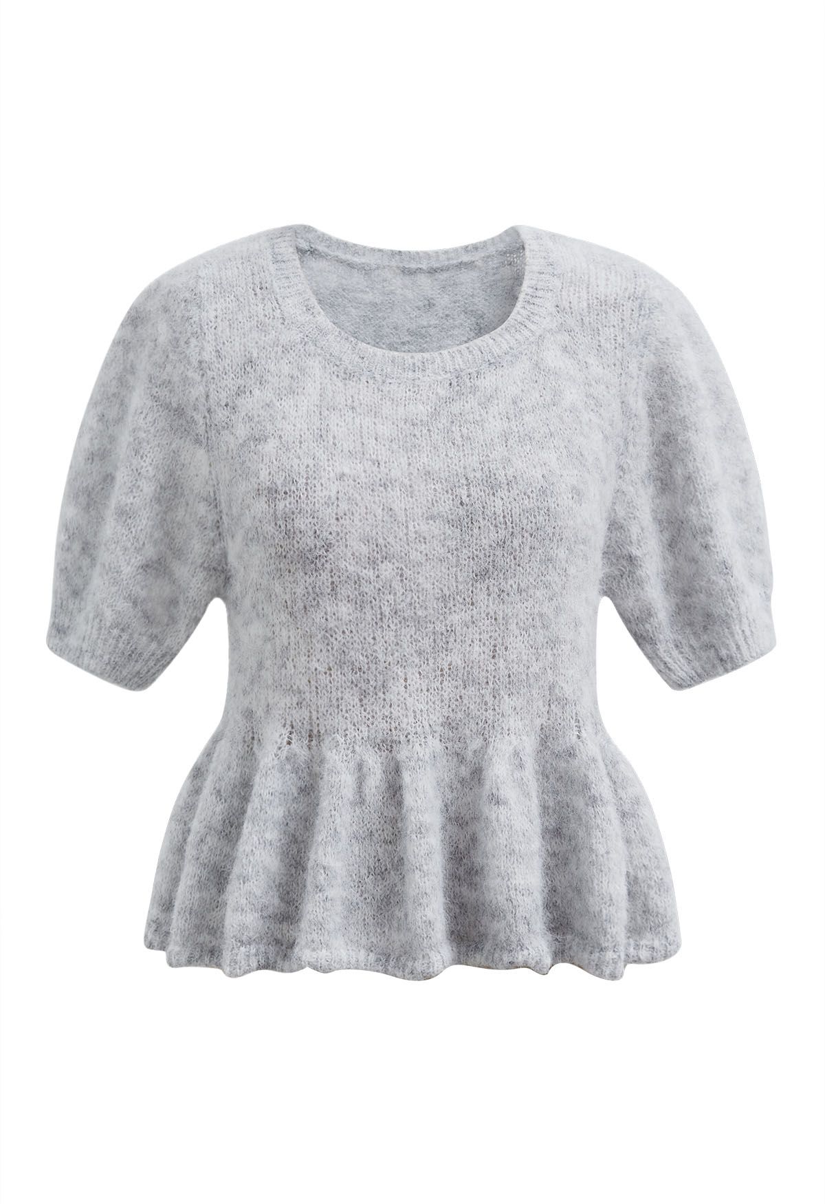 Flauschiges Stricktop mit Schößchen-Flair in Grau