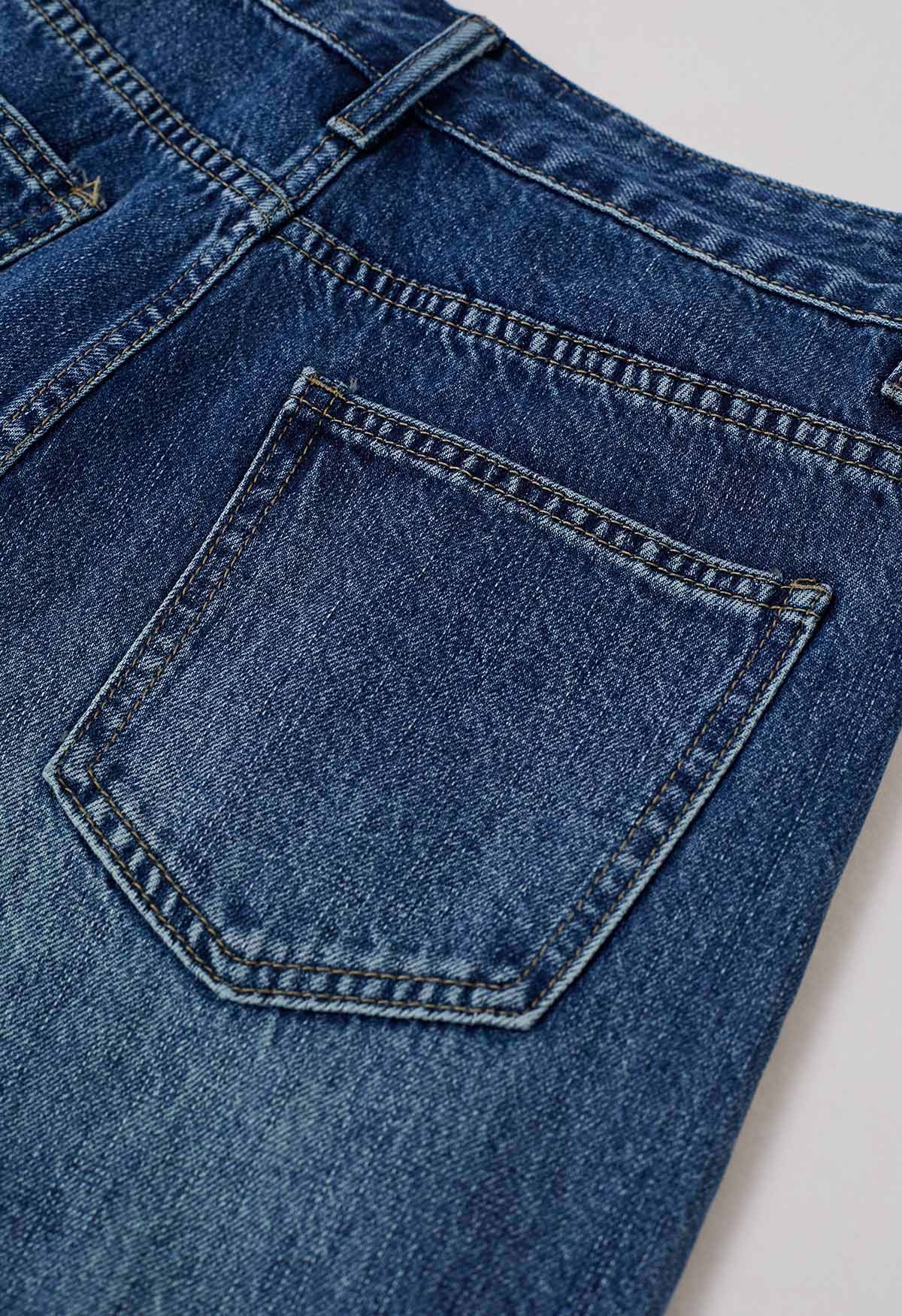 Iconic Silhouette – Palazzo-Jeans mit Gürtel in Blau