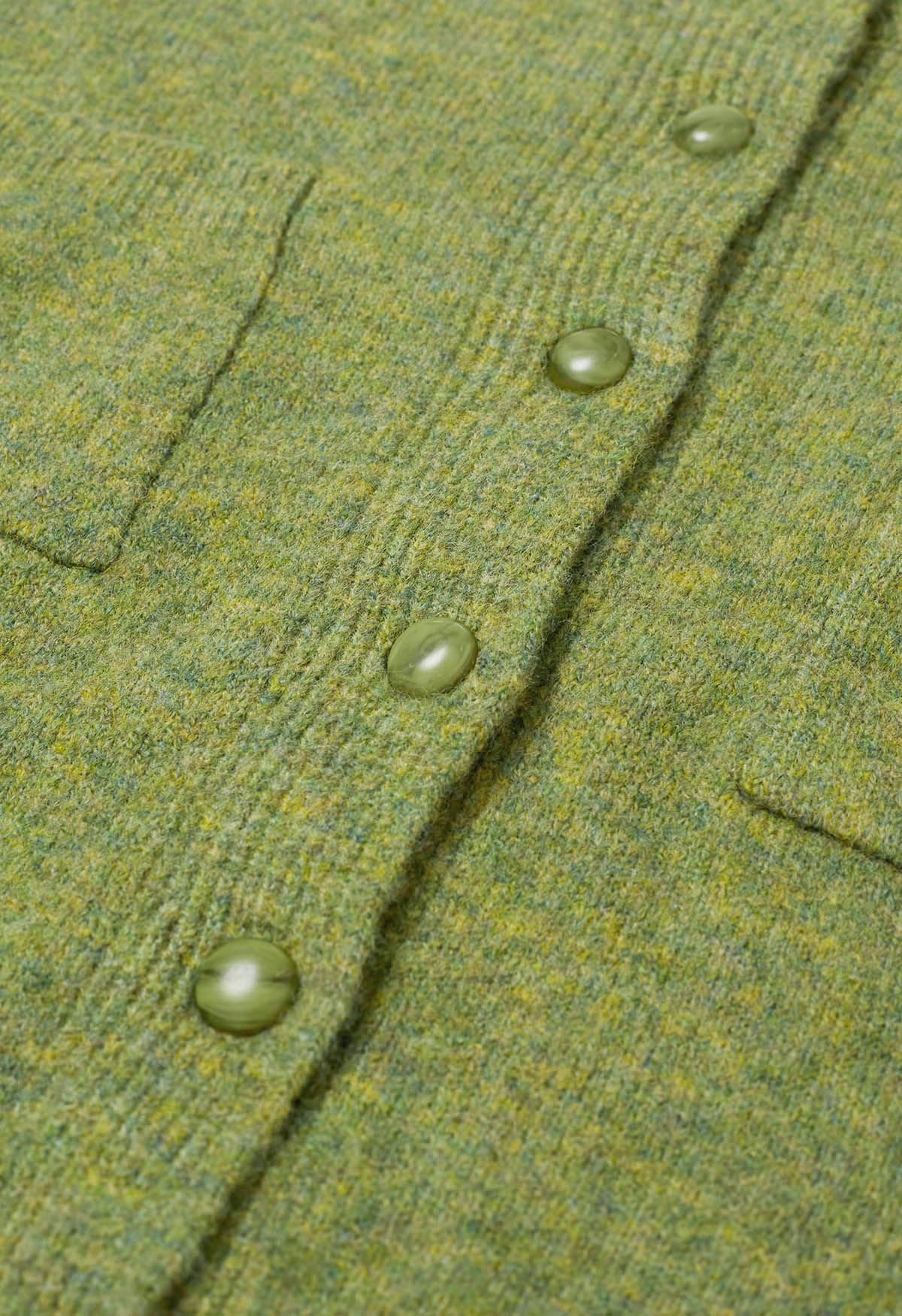 Toasty – Strickjacke mit aufgesetzten Taschen und Knöpfen in Moosgrün