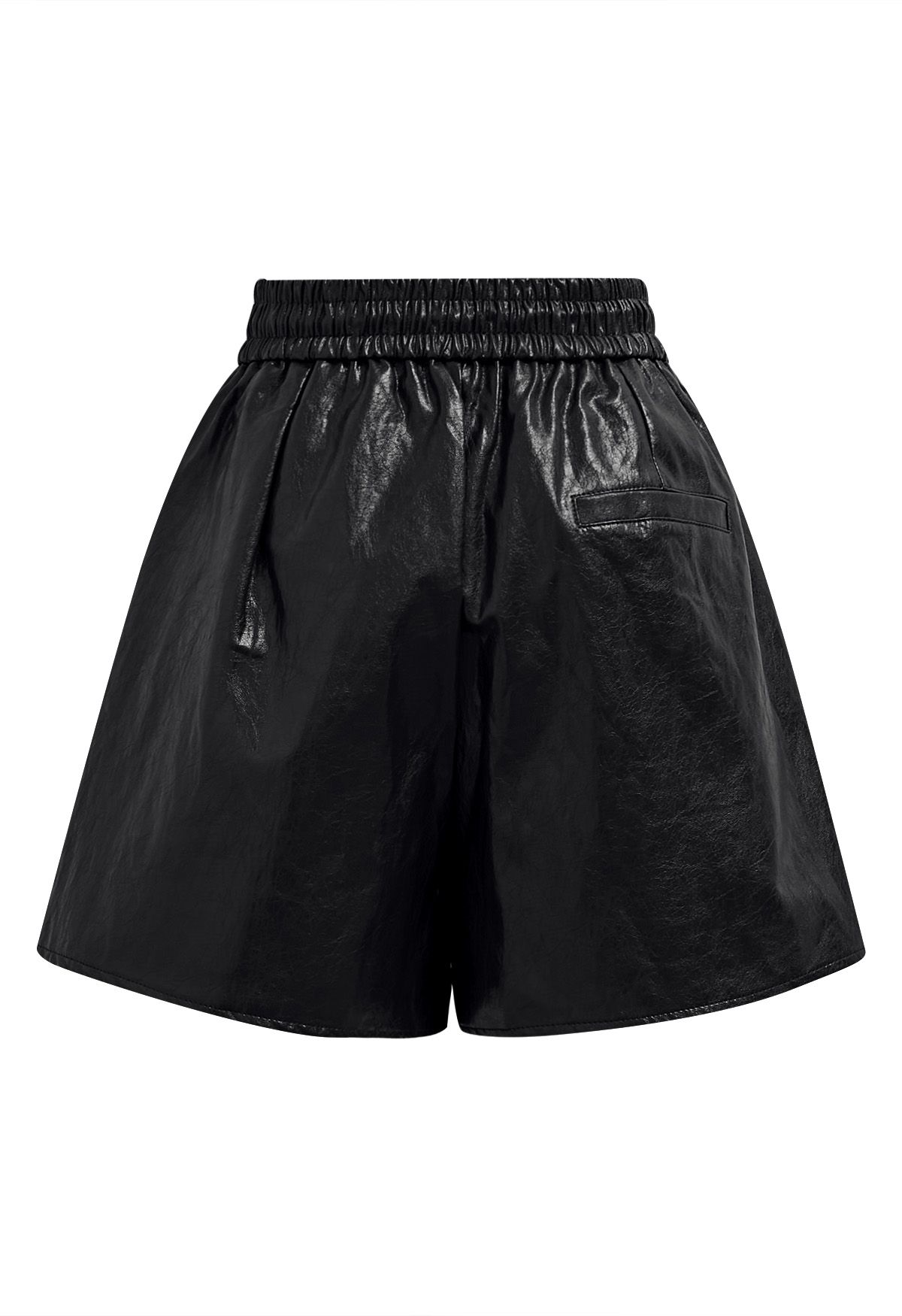 Urban Chic – Schwarze Shorts aus Kunstleder mit Kordelzug