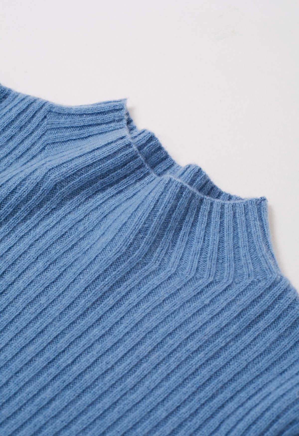 Elemental – Langärmliger Wollpullover mit Rollkragen in Blau