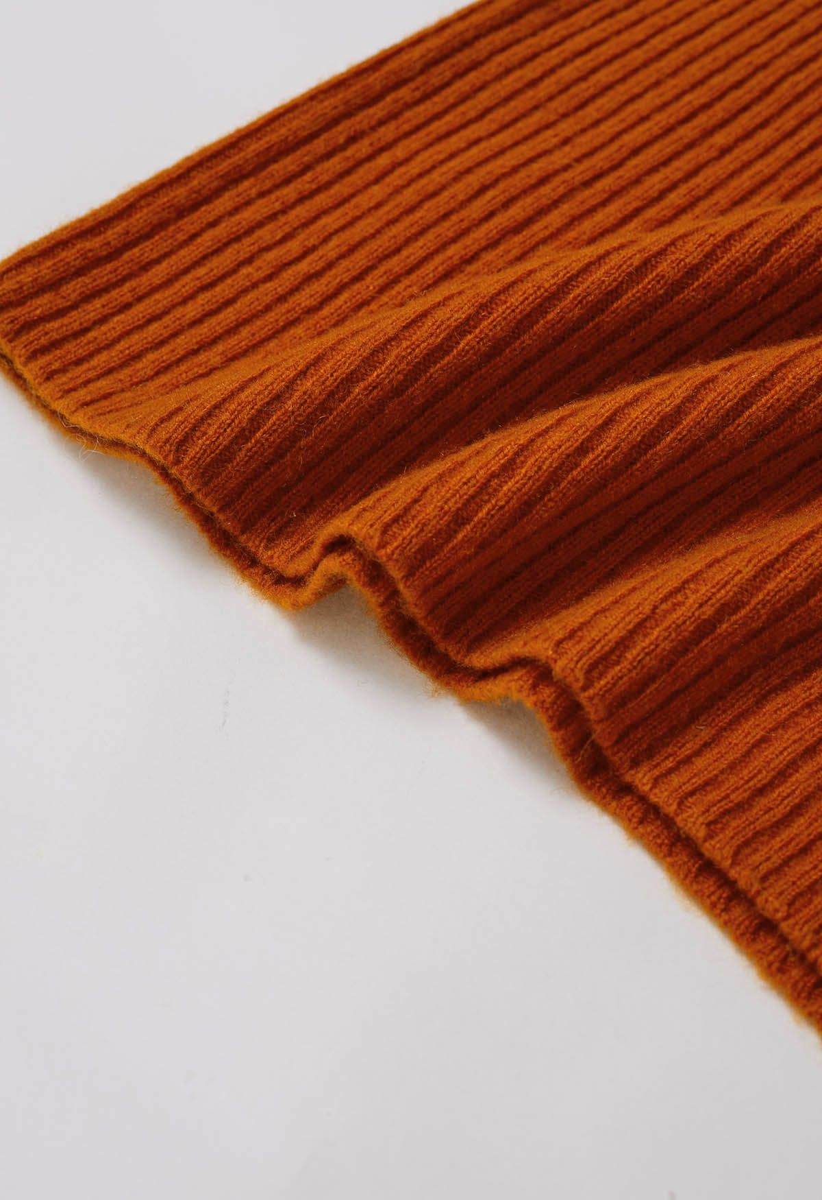 Elemental – Langärmliger Wollpullover mit Rollkragen in Orange