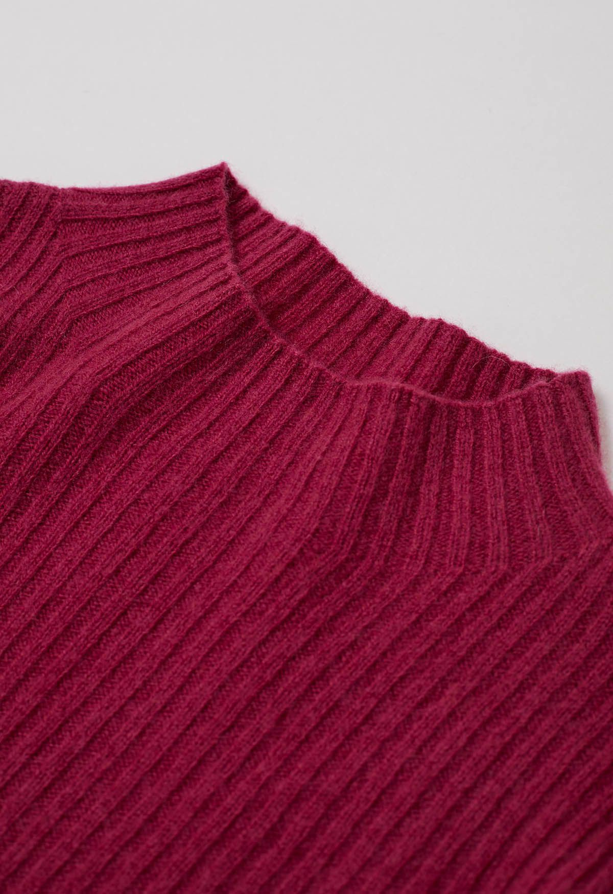 Elemental Langärmliger Wollpullover mit Rollkragen in Magenta