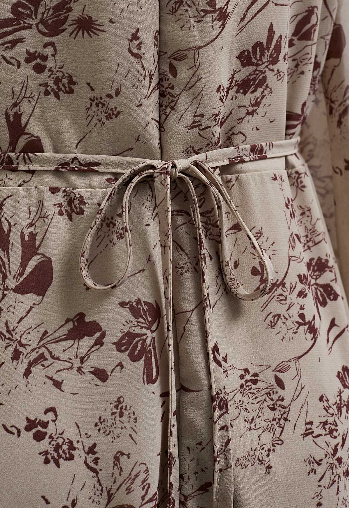 Serene Flower – Chiffon-Midikleid mit V-Ausschnitt und Rüschen in Taupe