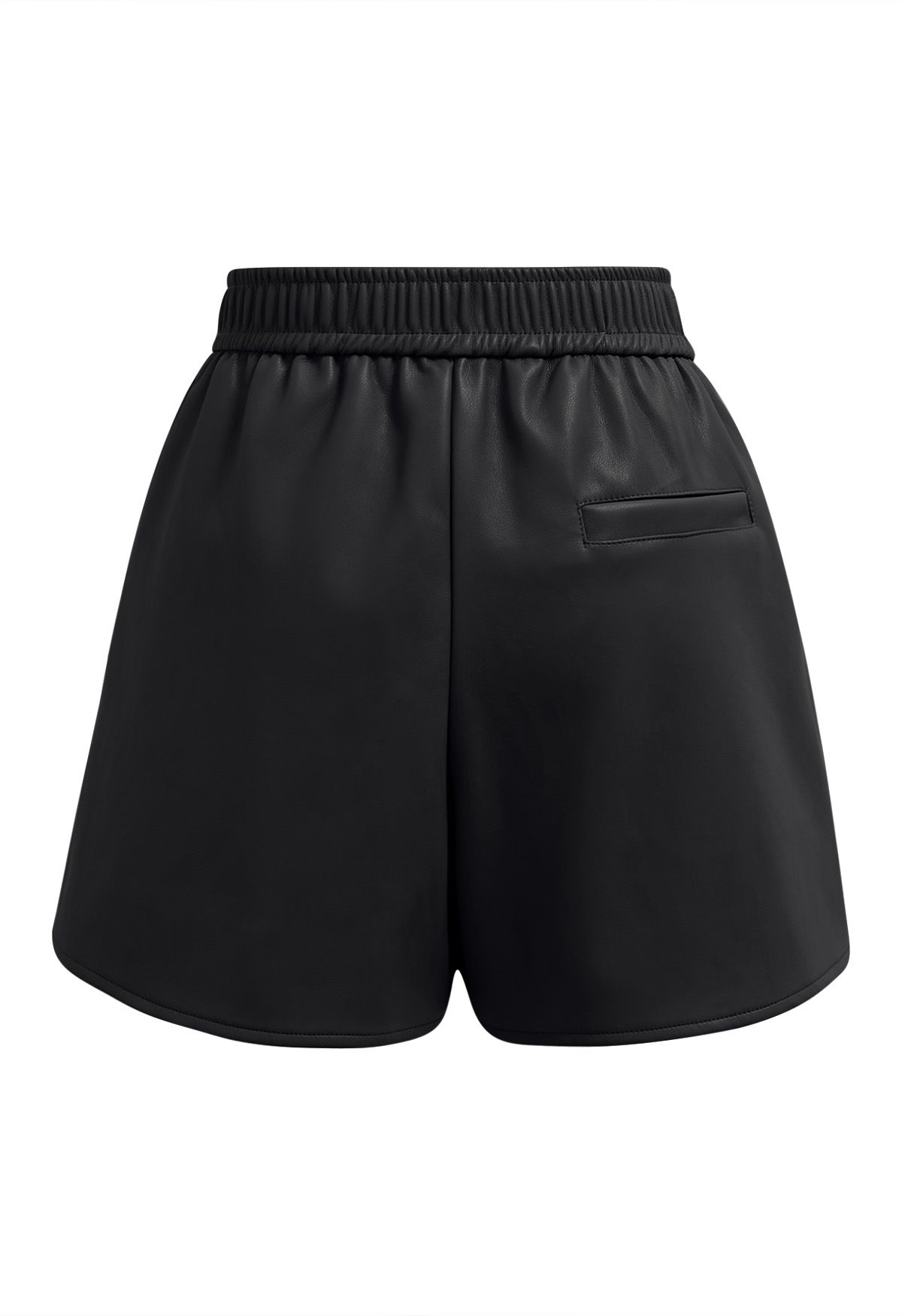 Utility-Shorts aus Kunstleder mit aufgesetzten Seitentaschen in Schwarz