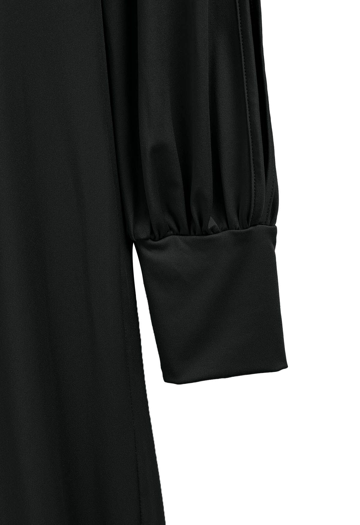 Maxikleid mit V-Ausschnitt und Cut-Out-Ärmeln und verdrehter Vorderseite in Schwarz