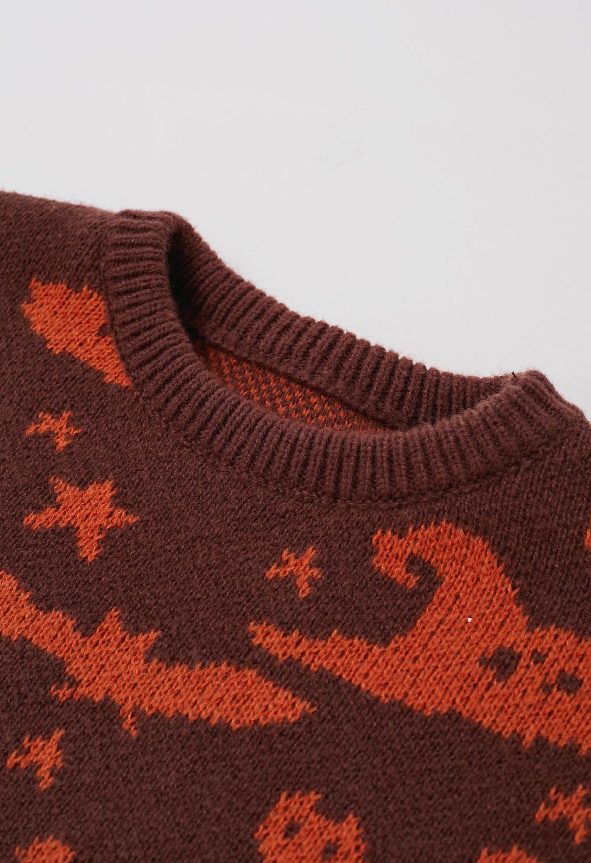 Bezaubernder Strickpullover mit Halloween-Motiv