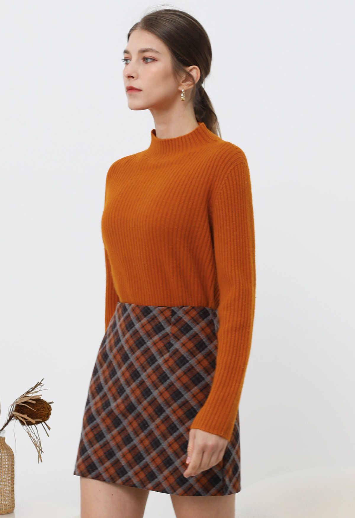 Elemental – Langärmliger Wollpullover mit Rollkragen in Orange