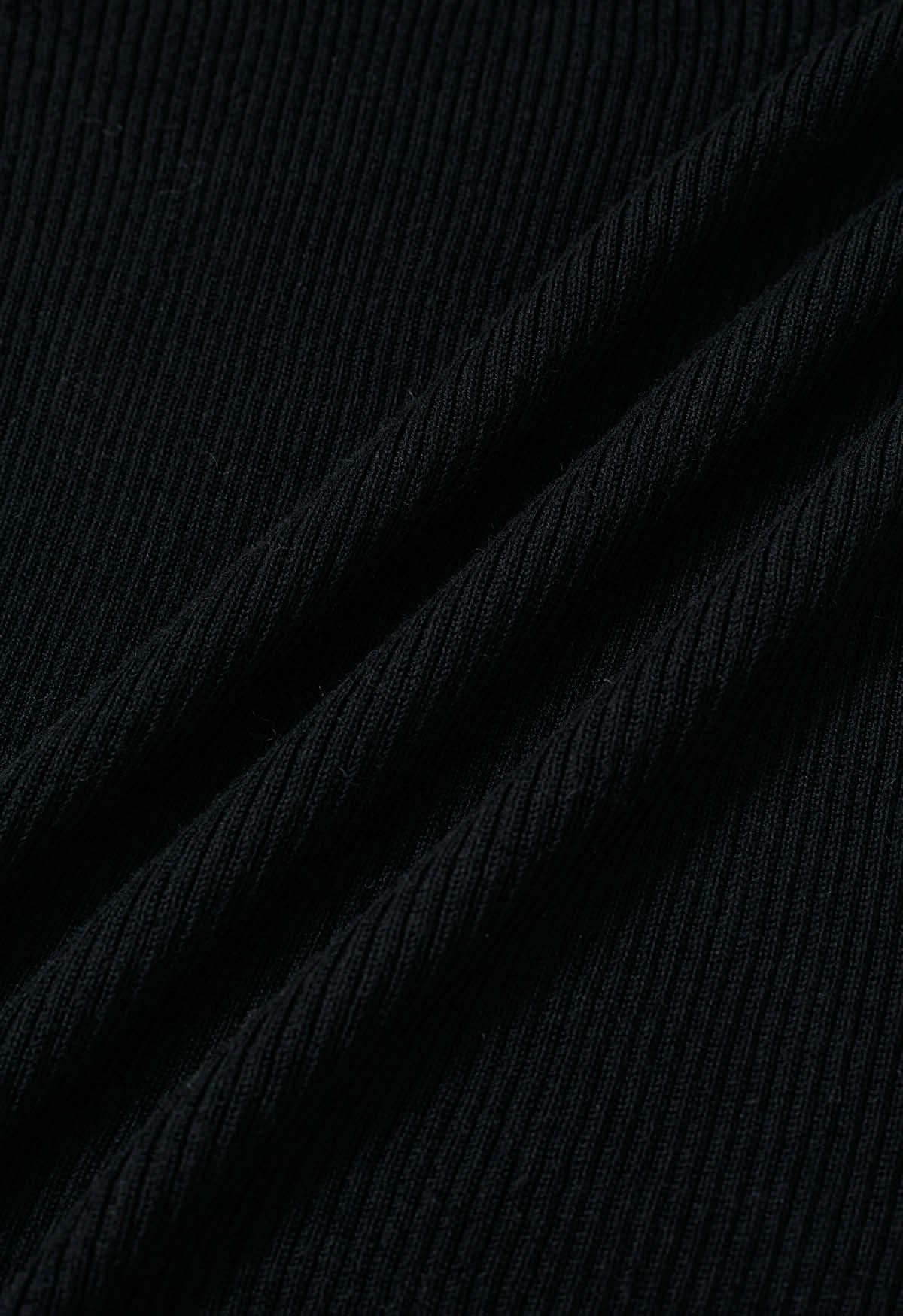 Langärmliges Rippstrick-Top „Ruffled Charm“ in Schwarz