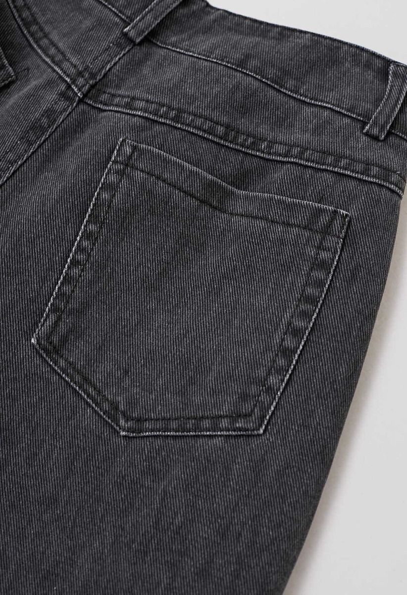 Schicke Jeans mit geradem Bein und Gürtel für jeden Tag in Rauch