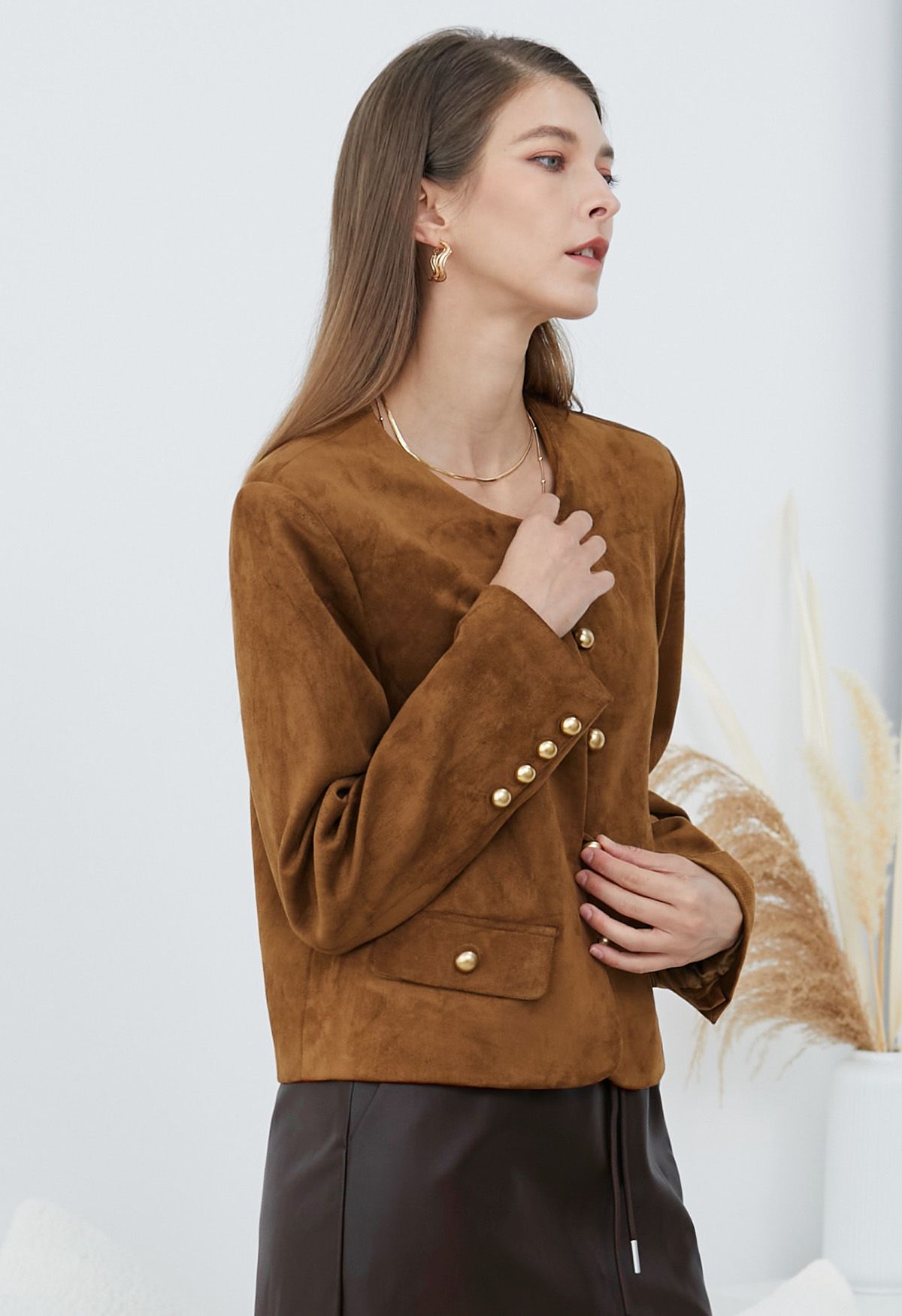 Wildlederjacke mit Knopfleiste und dekorativen Pattentaschen