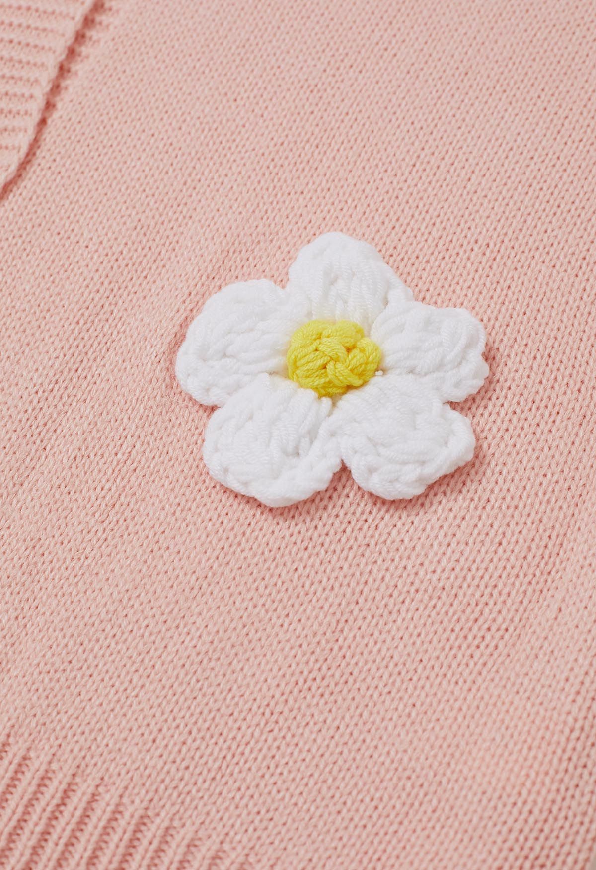 Hübsche Strickjacke mit 3D-Blumenknöpfen in Hellrosa