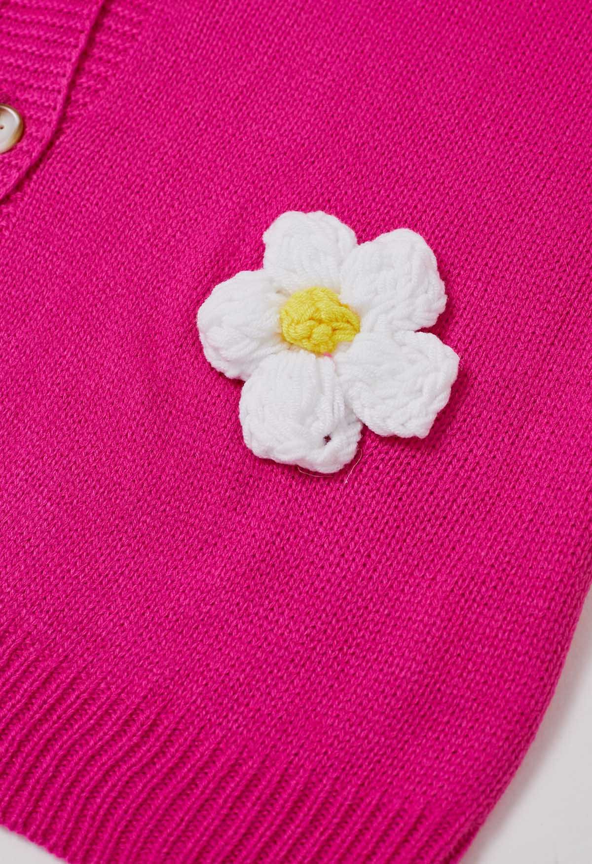 Hübsche Strickjacke mit 3D-Blumenknöpfen in Magenta