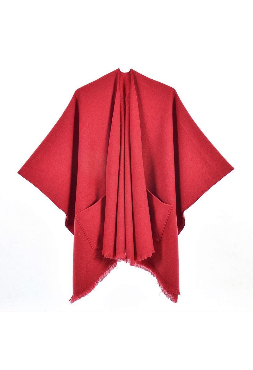 Whisper Soft – Poncho mit Taschen und Fransensaum in Rot