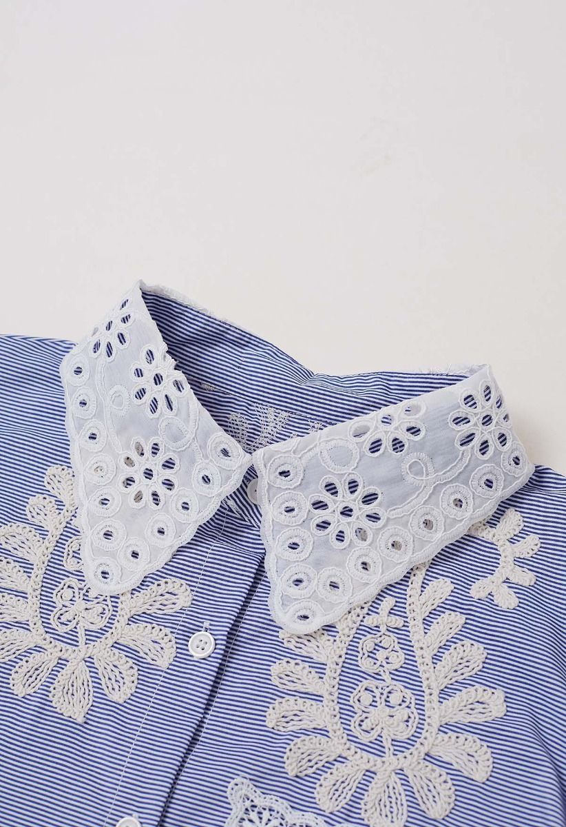 Button-Up-Hemd mit Blumenstickerei im Paisley-Stil in Blau