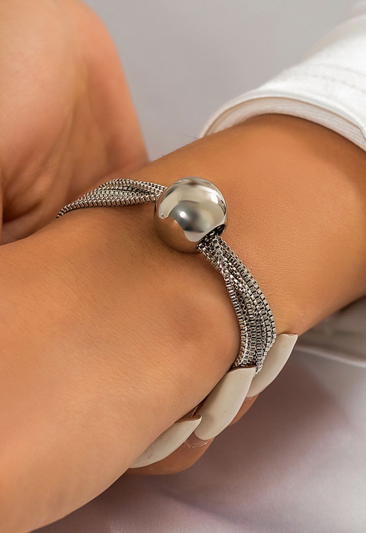 Mehrlagiges Kettenarmband in Silber