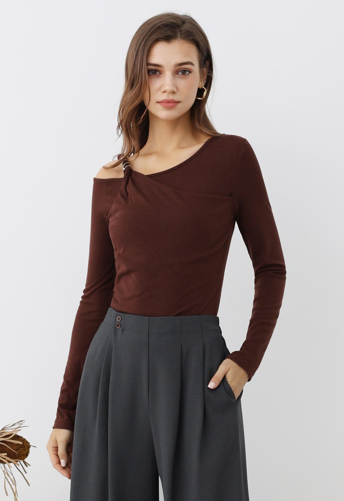 Asymmetrisches One-Shoulder Fake-Zweiteiler-Crop-Top mit Knoten in Burgunderrot