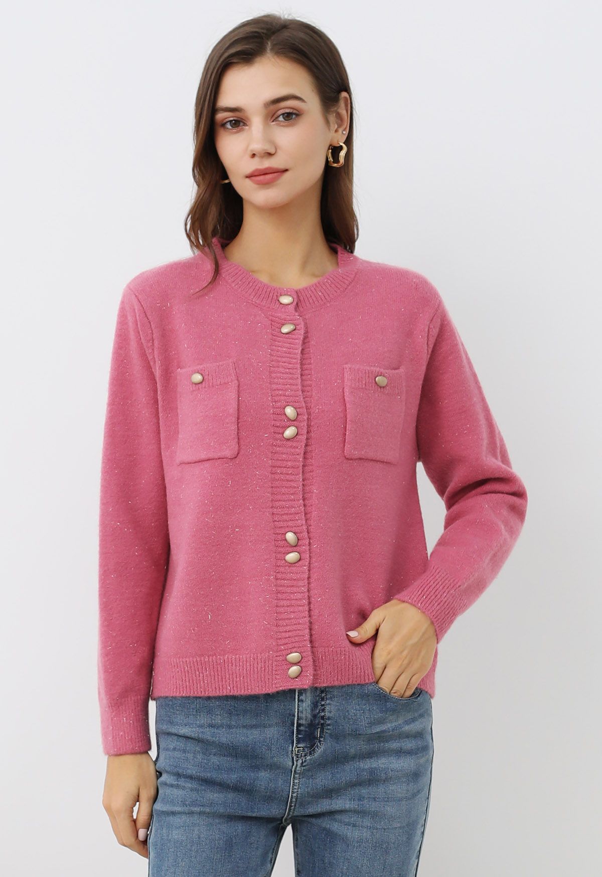 Stylische Strickjacke mit schimmernden Fransen und Knöpfen in Bonbonpink