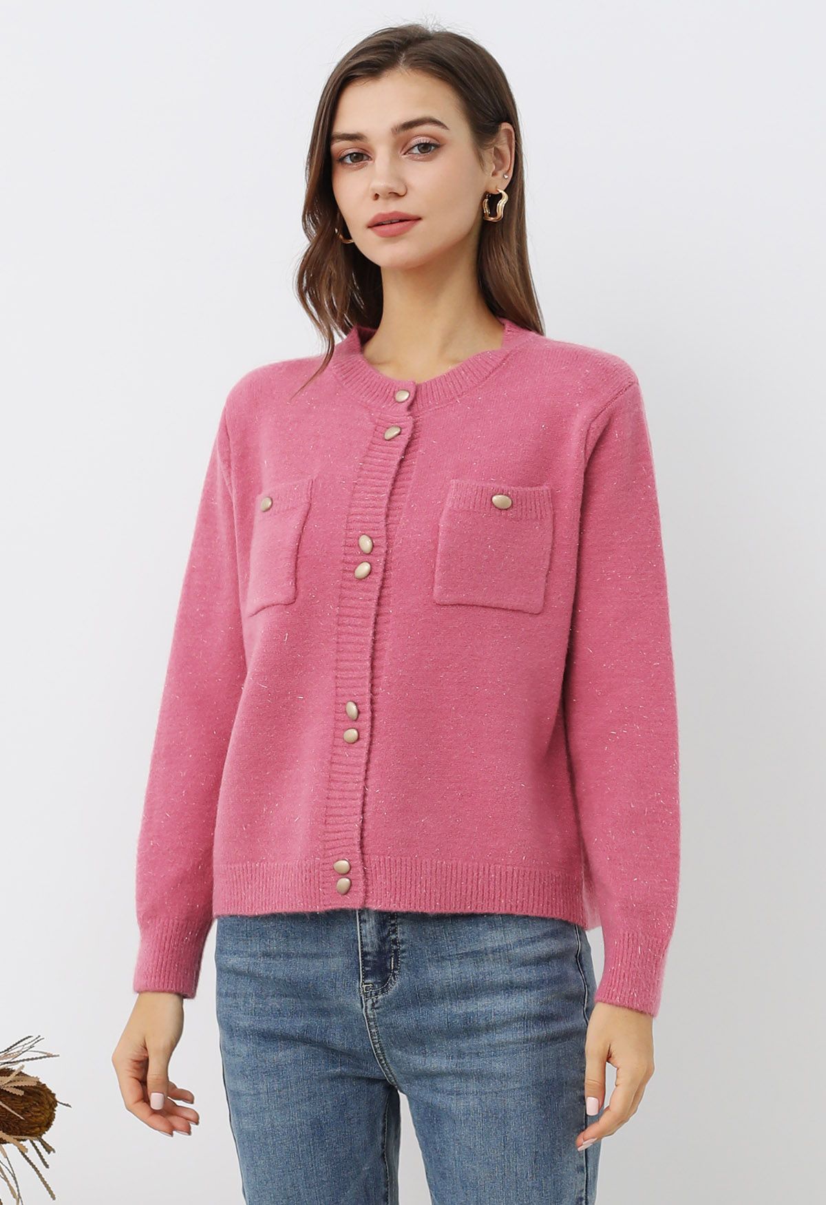 Stylische Strickjacke mit schimmernden Fransen und Knöpfen in Bonbonpink