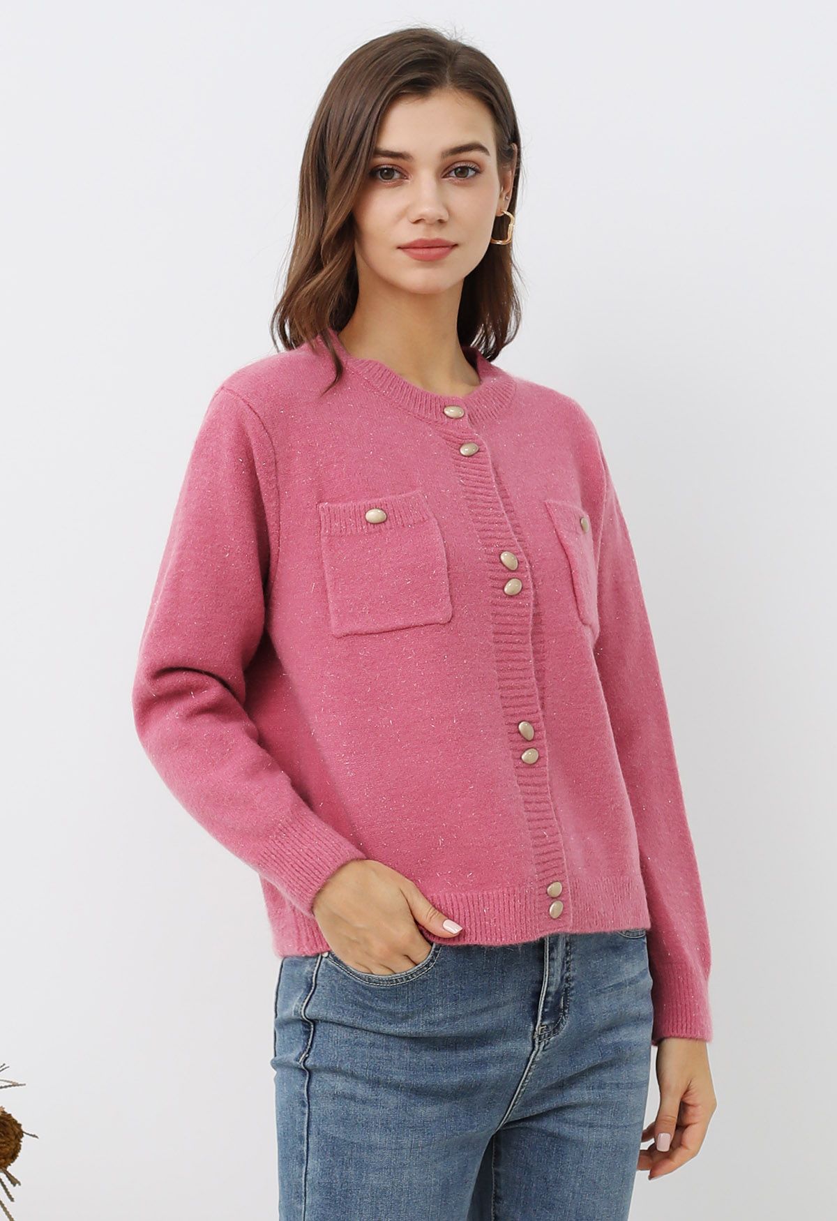 Stylische Strickjacke mit schimmernden Fransen und Knöpfen in Bonbonpink