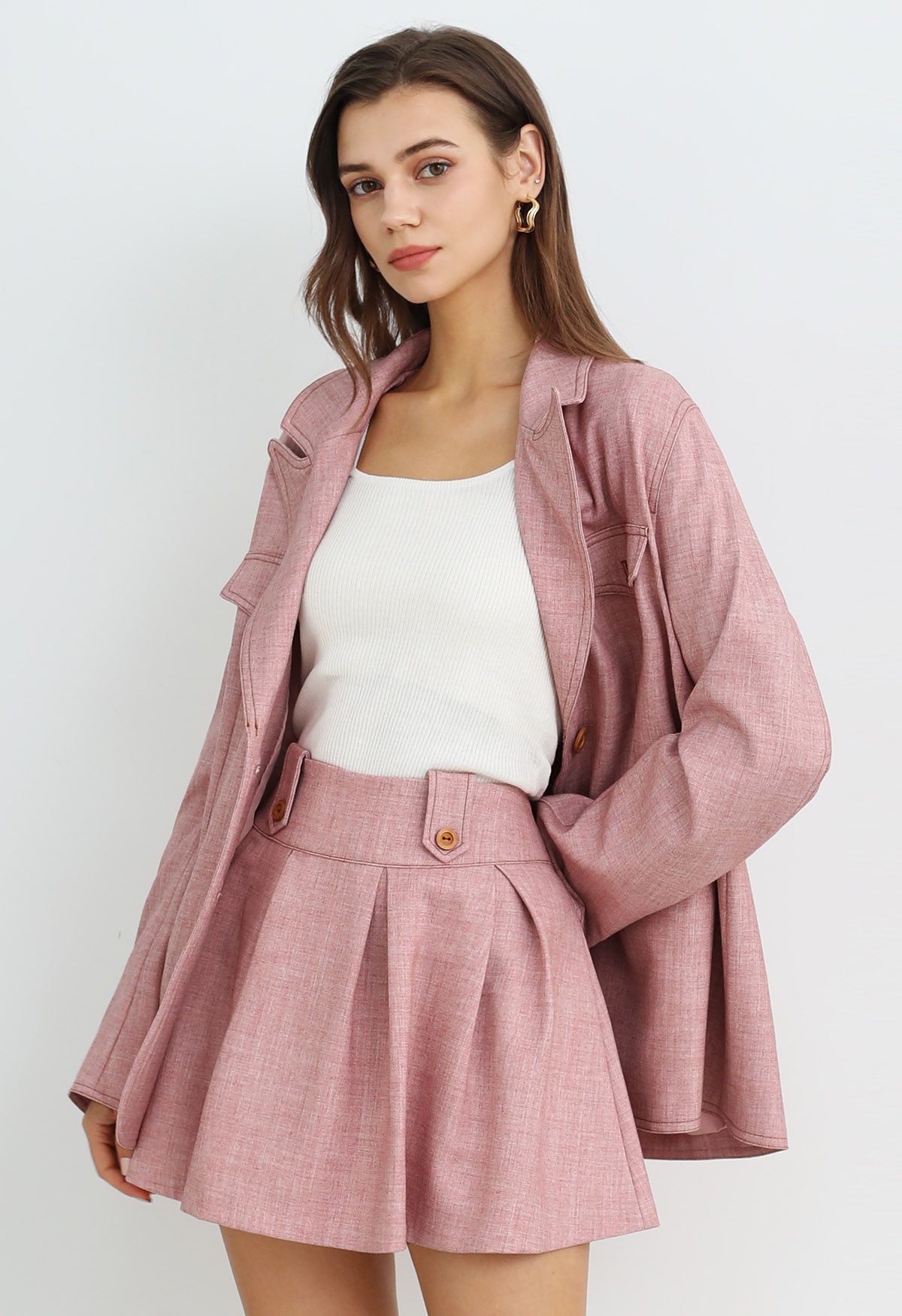 Blazer mit Knopfleiste und dekorativer Tasche, steigendem Revers in Rosa