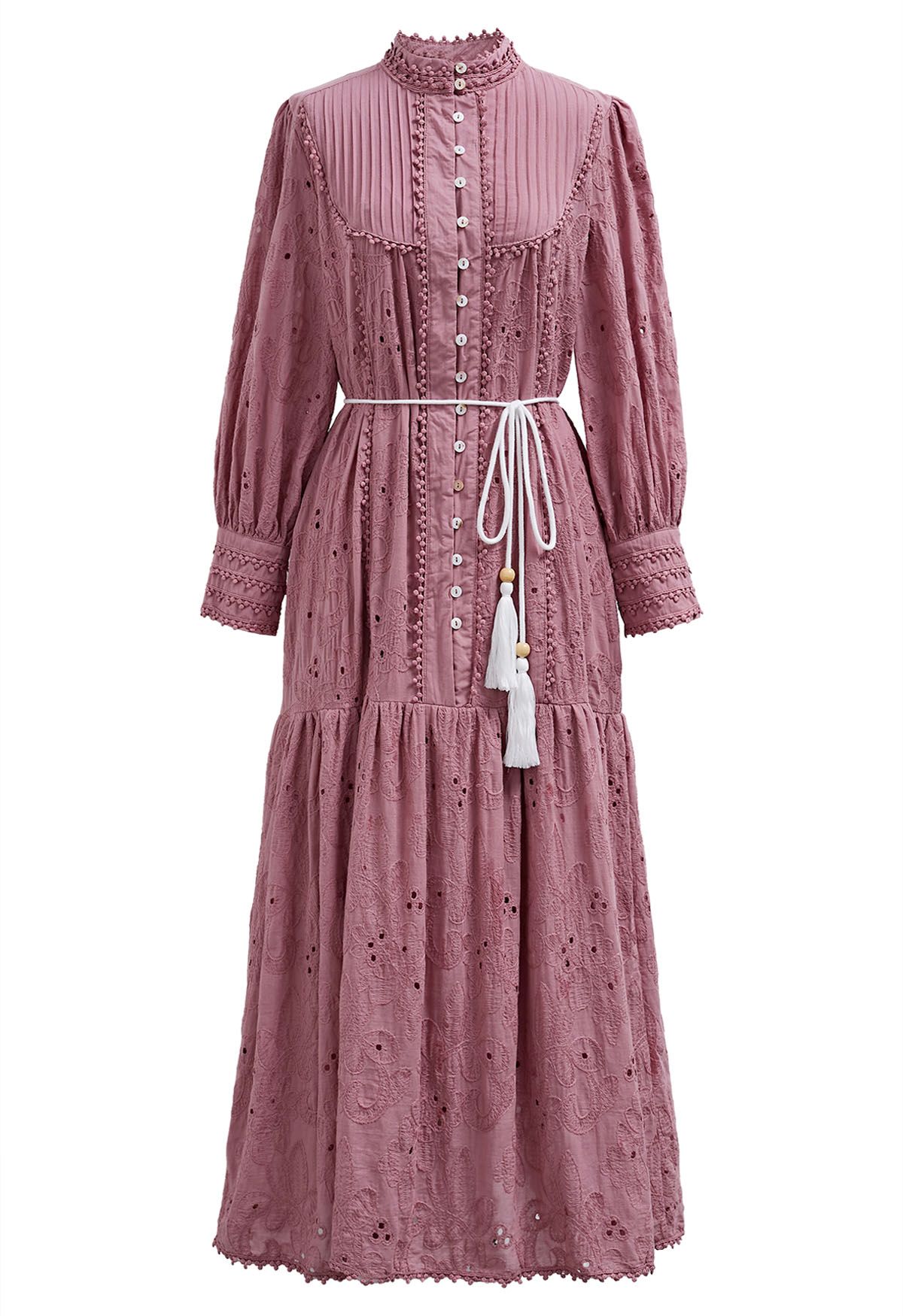 Maxikleid mit Blumen-Lochstickerei, Quasten und Schnürknöpfen in Mauve