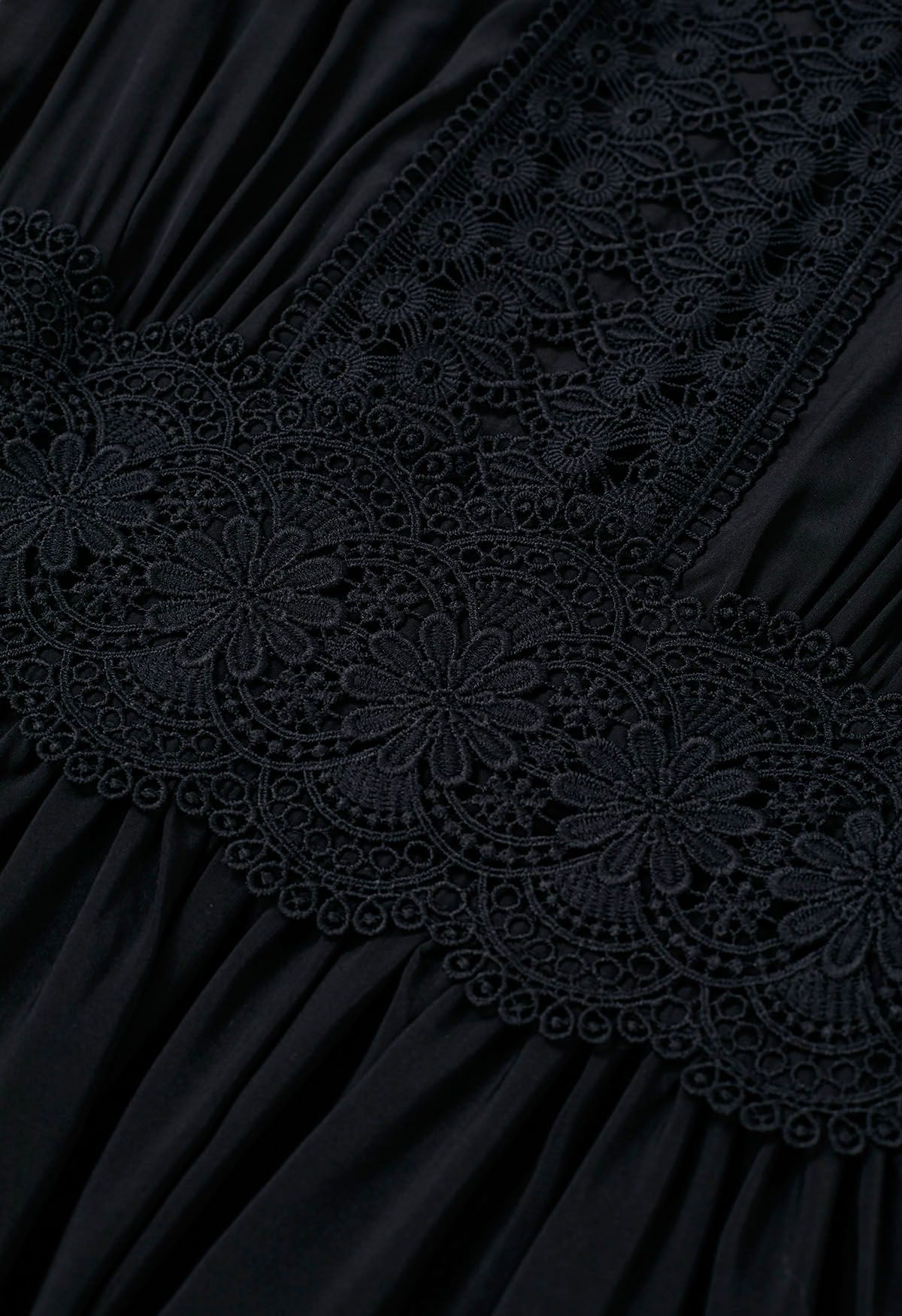 Viktorianisches, elegantes Maxikleid mit Cutwork-Spitze in Schwarz