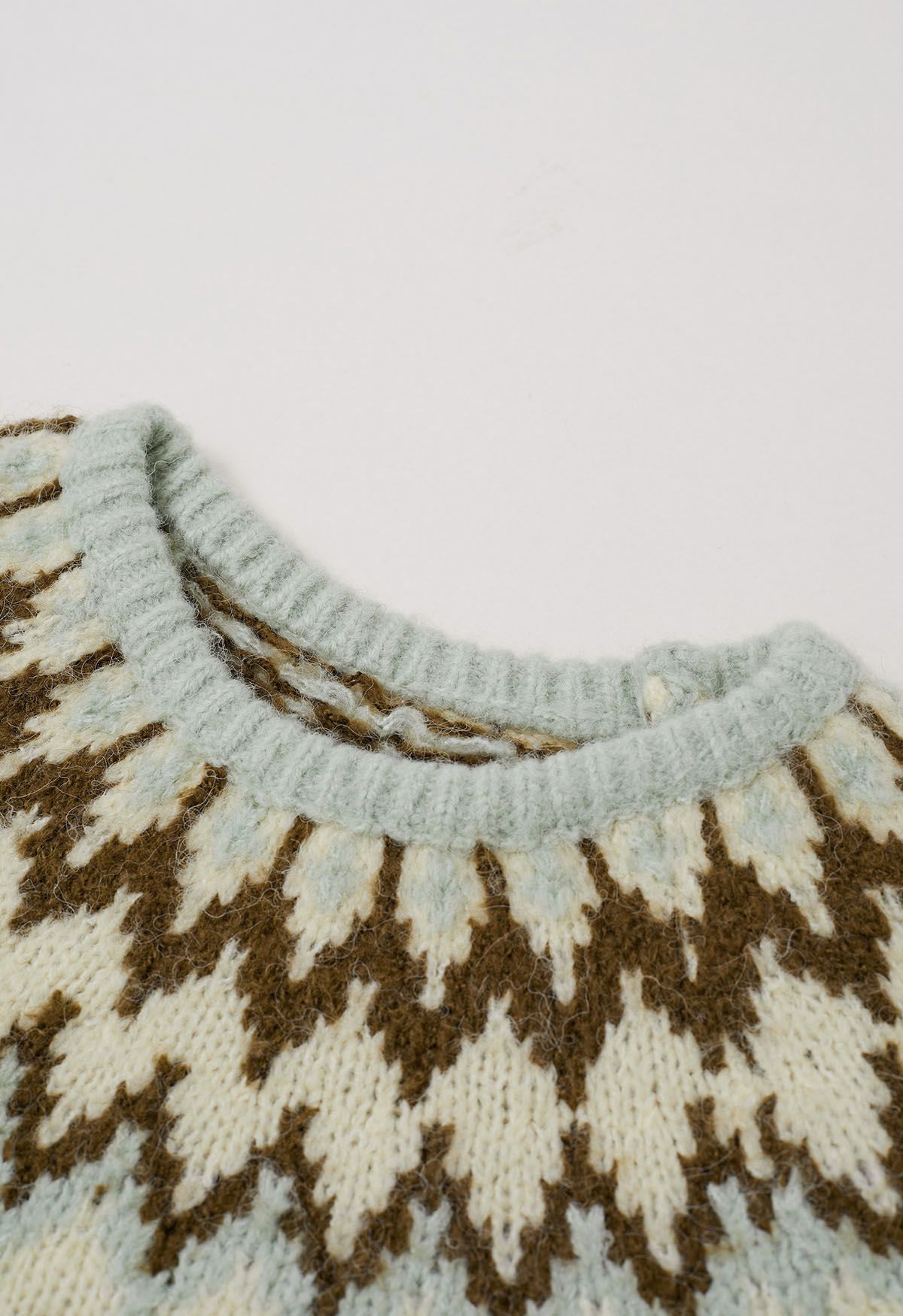 Winter Whimsy – Gerippter Fair-Isle-Strickpullover in Minze