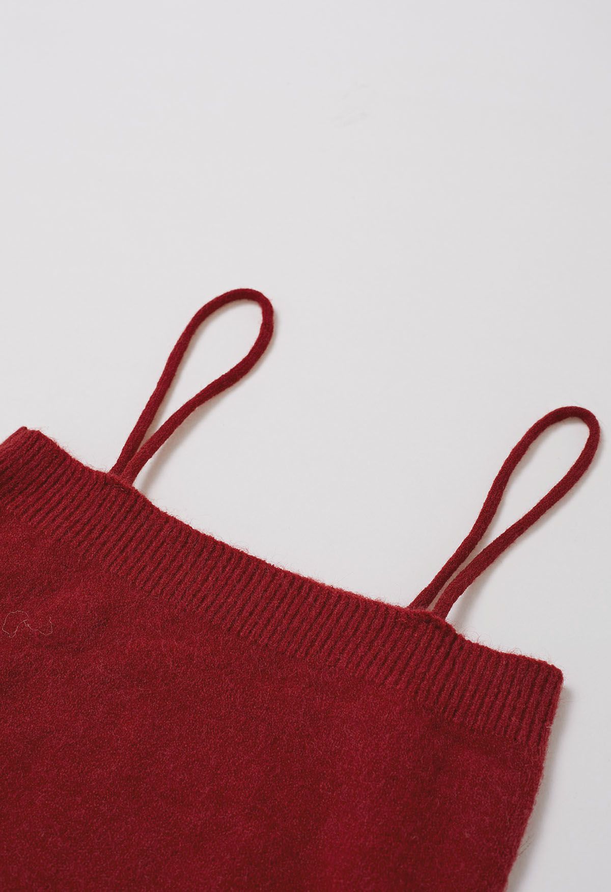 Faszinierendes Set aus Camisole-Top und Pullover mit Schleife in Rot