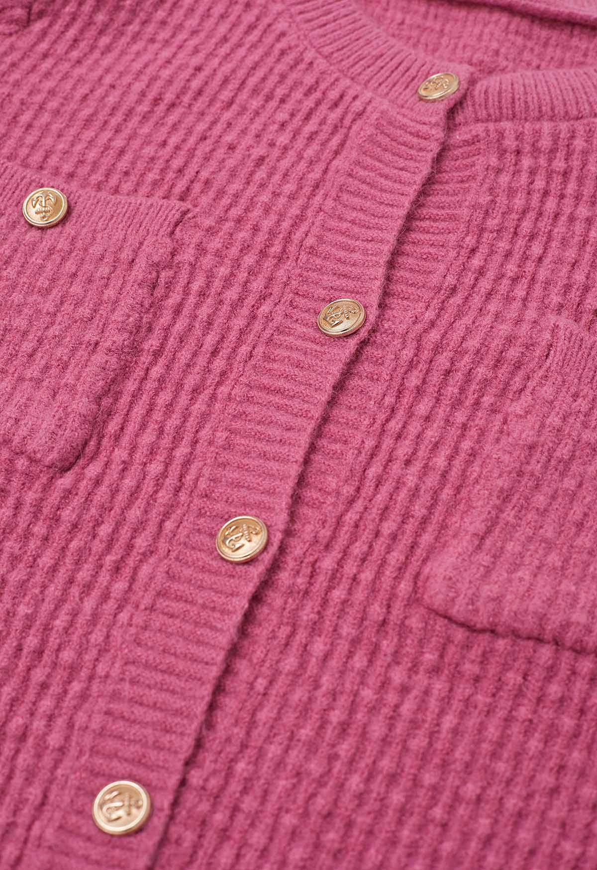 Strickjacke mit aufgesetzten Taschen und Knöpfen, geprägten Punkten in Rosa