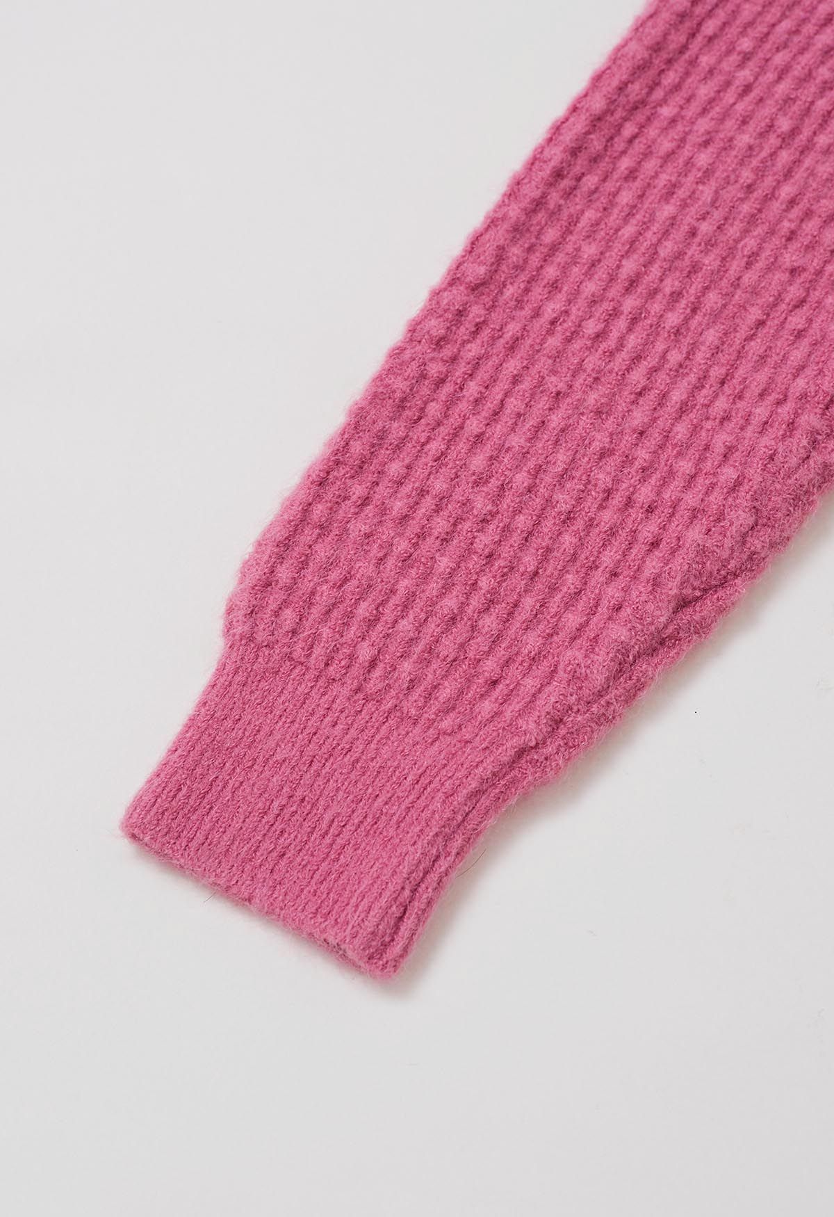 Strickjacke mit aufgesetzten Taschen und Knöpfen, geprägten Punkten in Rosa