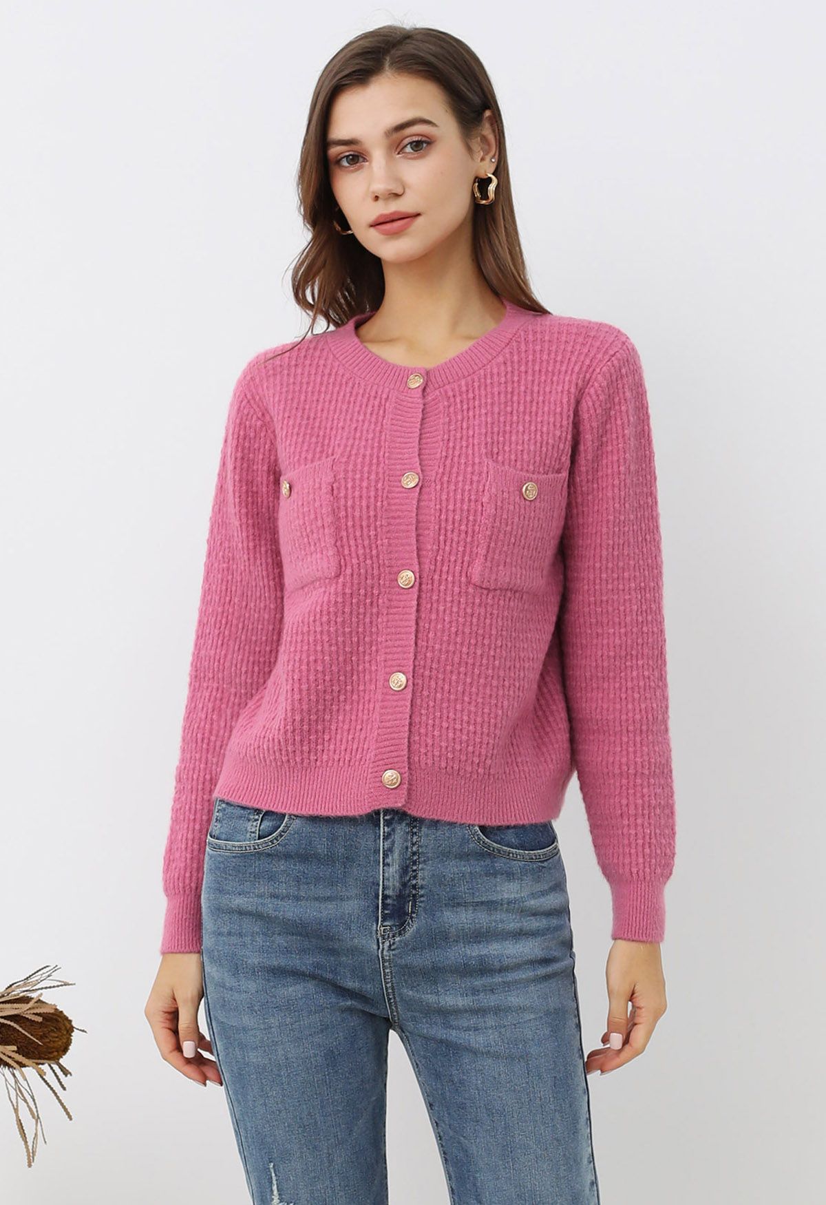 Strickjacke mit aufgesetzten Taschen und Knöpfen, geprägten Punkten in Rosa