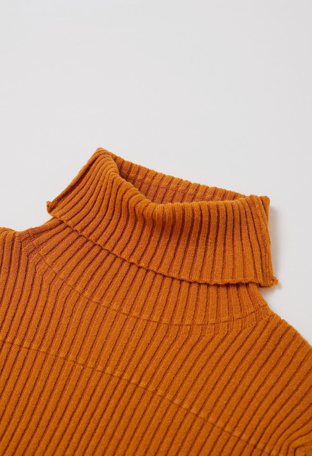 Softness – Rollkragen-Strickoberteil mit gerippter Struktur in Orange